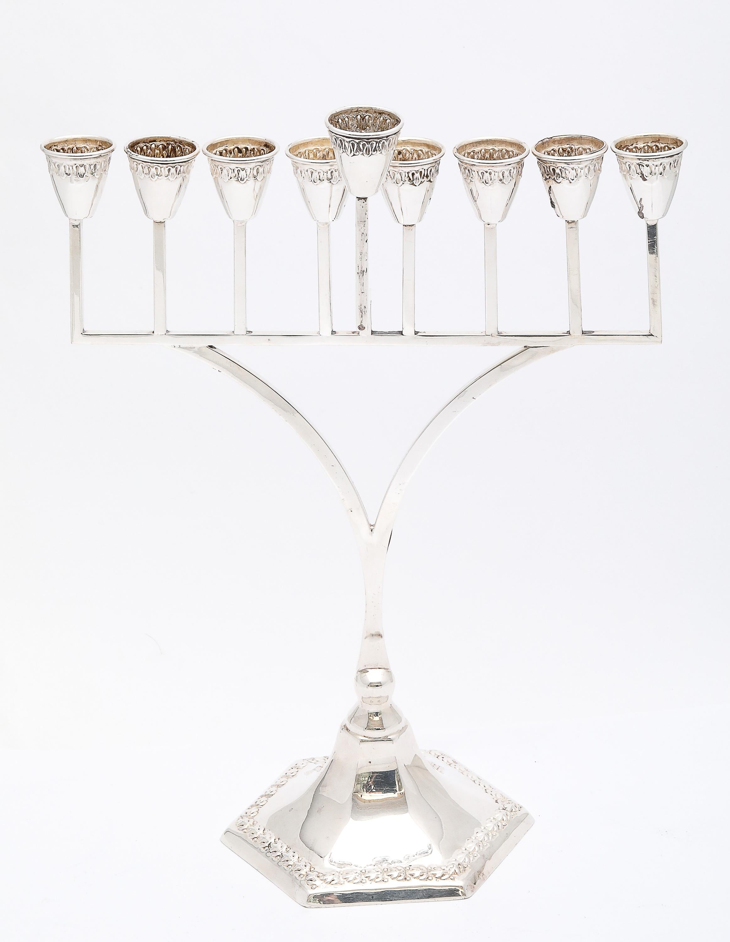 Art Deco Periode Sterling Silber Menorah im Angebot 4