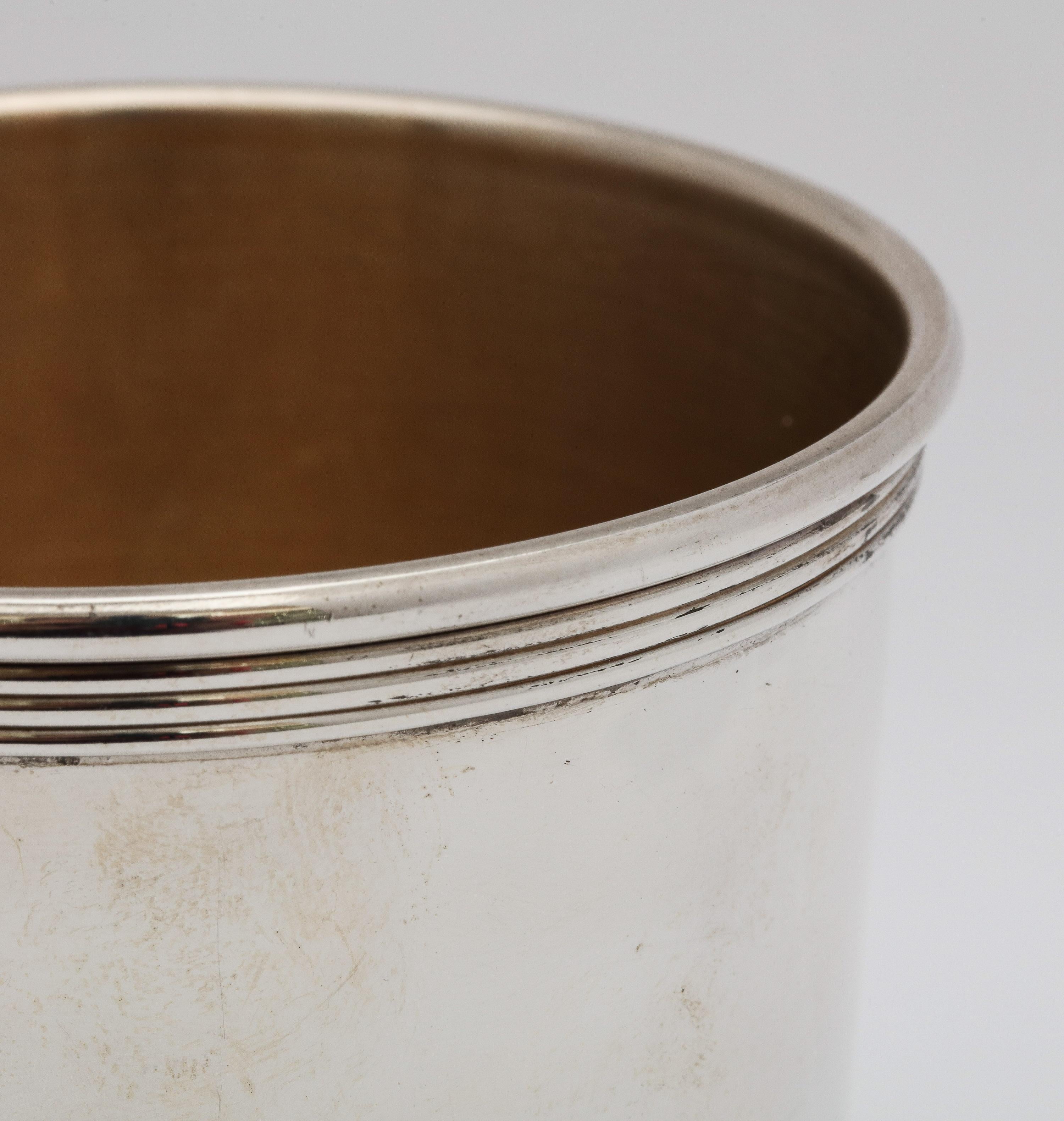 Metà XX secolo Tazza Mint Julep in argento Sterling del periodo Art Deco di Alvin in vendita