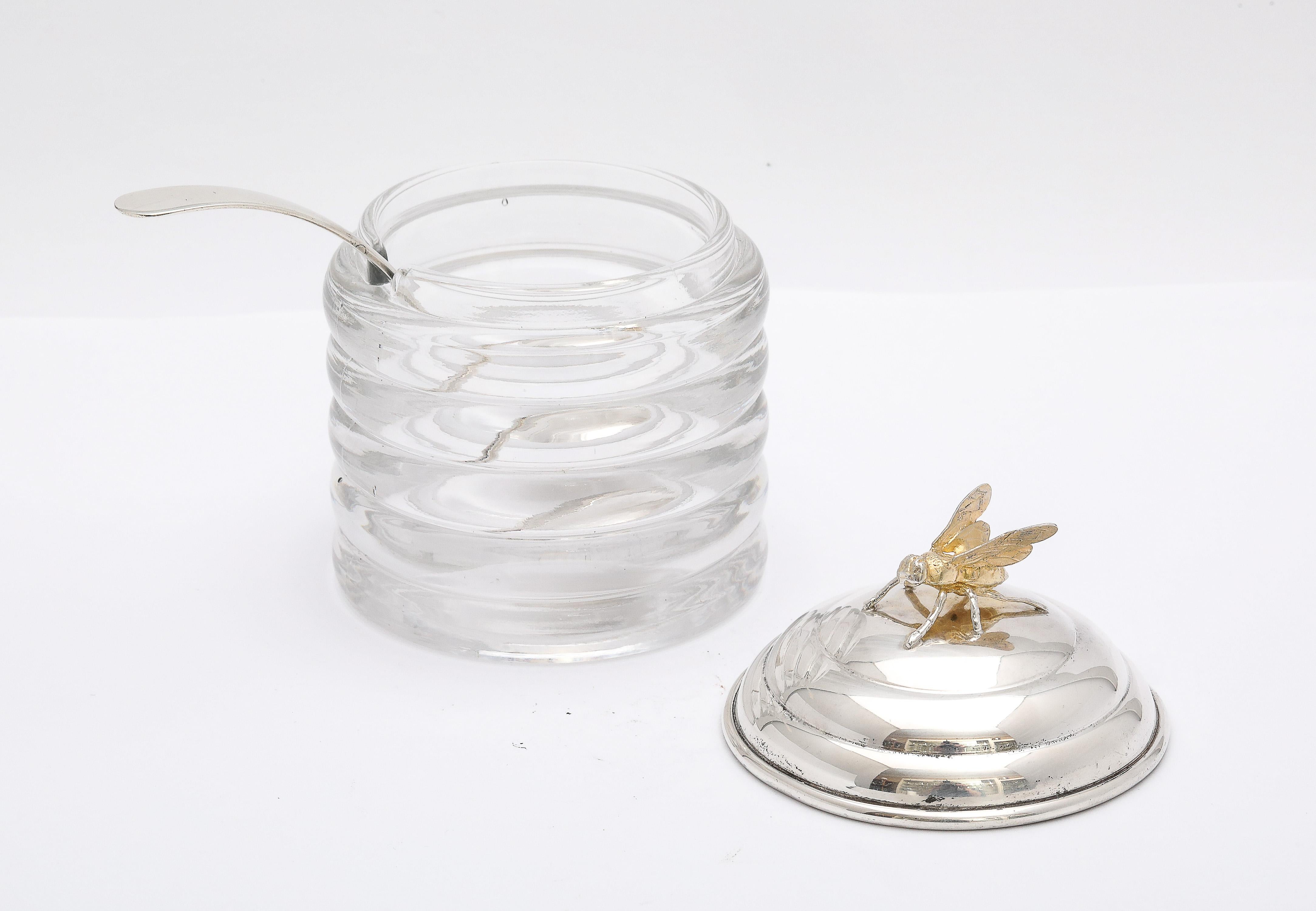 Tarro de Miel en Forma de Colmena Montado en Plata de Ley de la Época Art Decó Con Cuchara para Miel 5