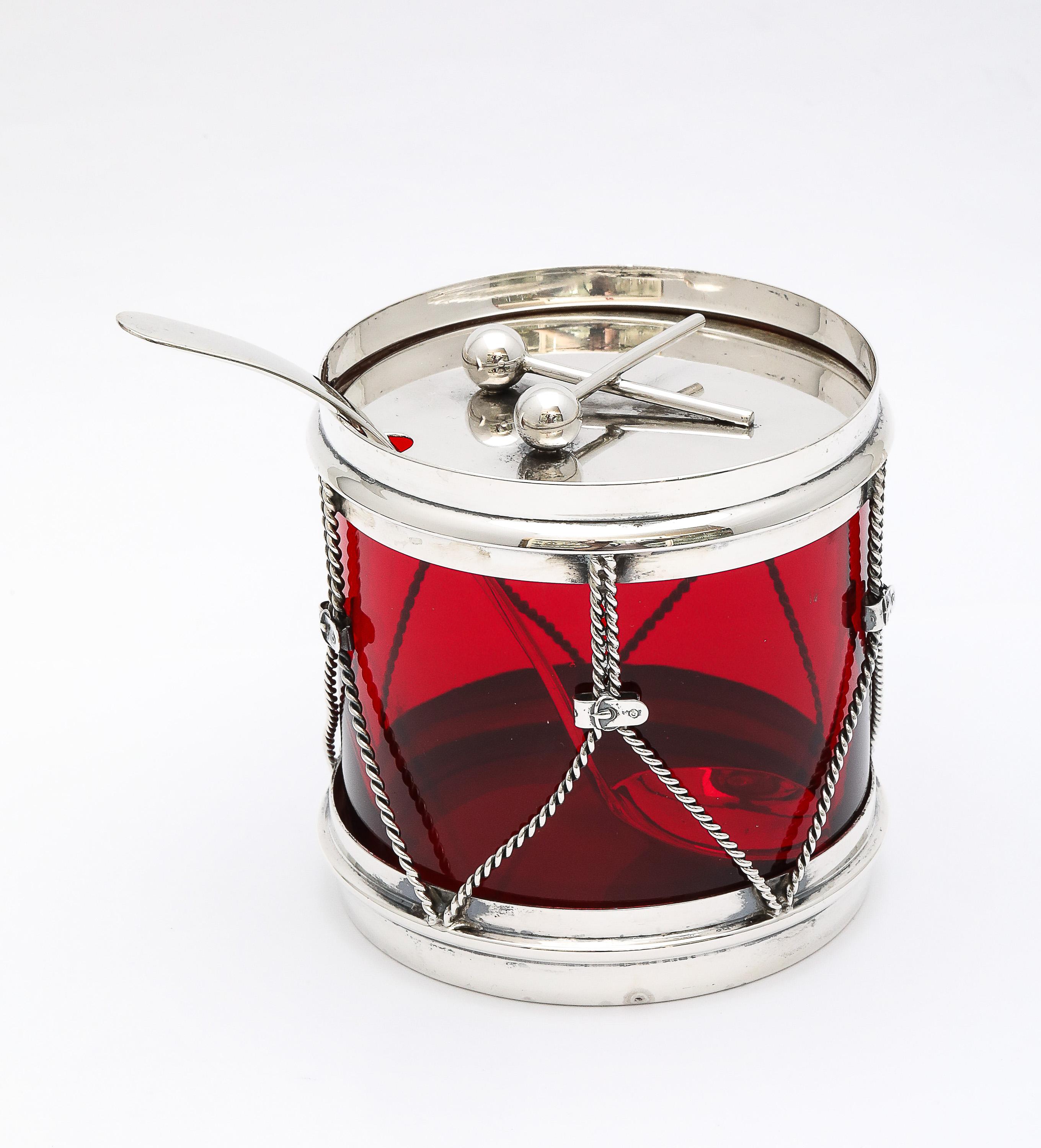Art Deco Period Sterling Silver-Mounted Drum-Form Jam/Condiments Jar and Spoon Bon état - En vente à New York, NY