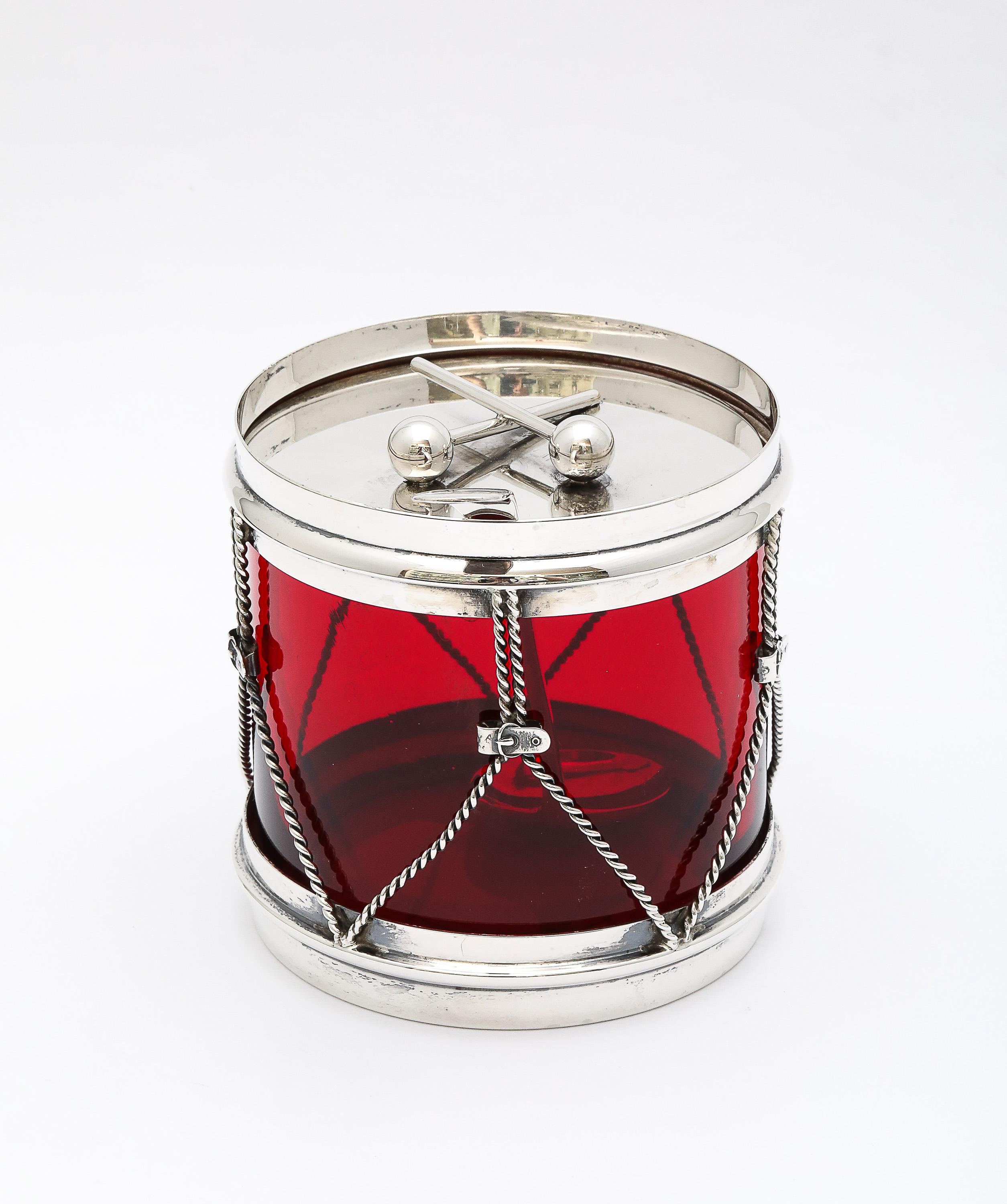 Milieu du XXe siècle Art Deco Period Sterling Silver-Mounted Drum-Form Jam/Condiments Jar and Spoon en vente
