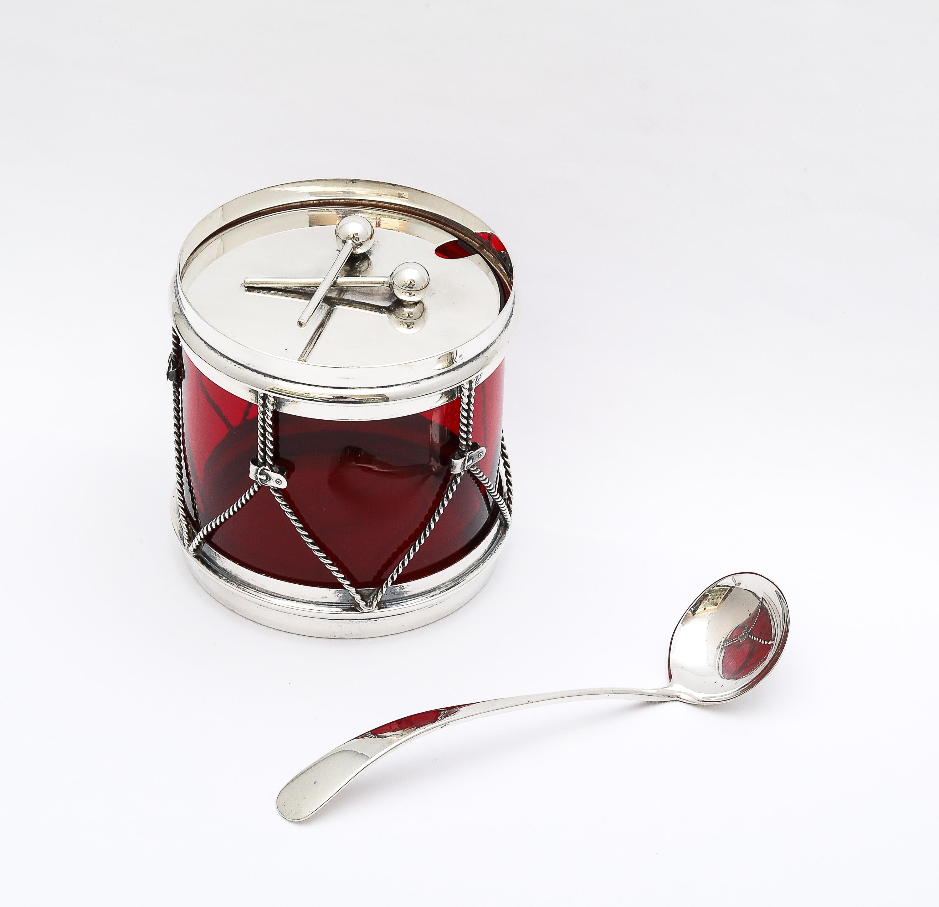 Art Deco Period Sterling Silver-Mounted Drum-Form Jam/Condiments Jar and Spoon en vente 2