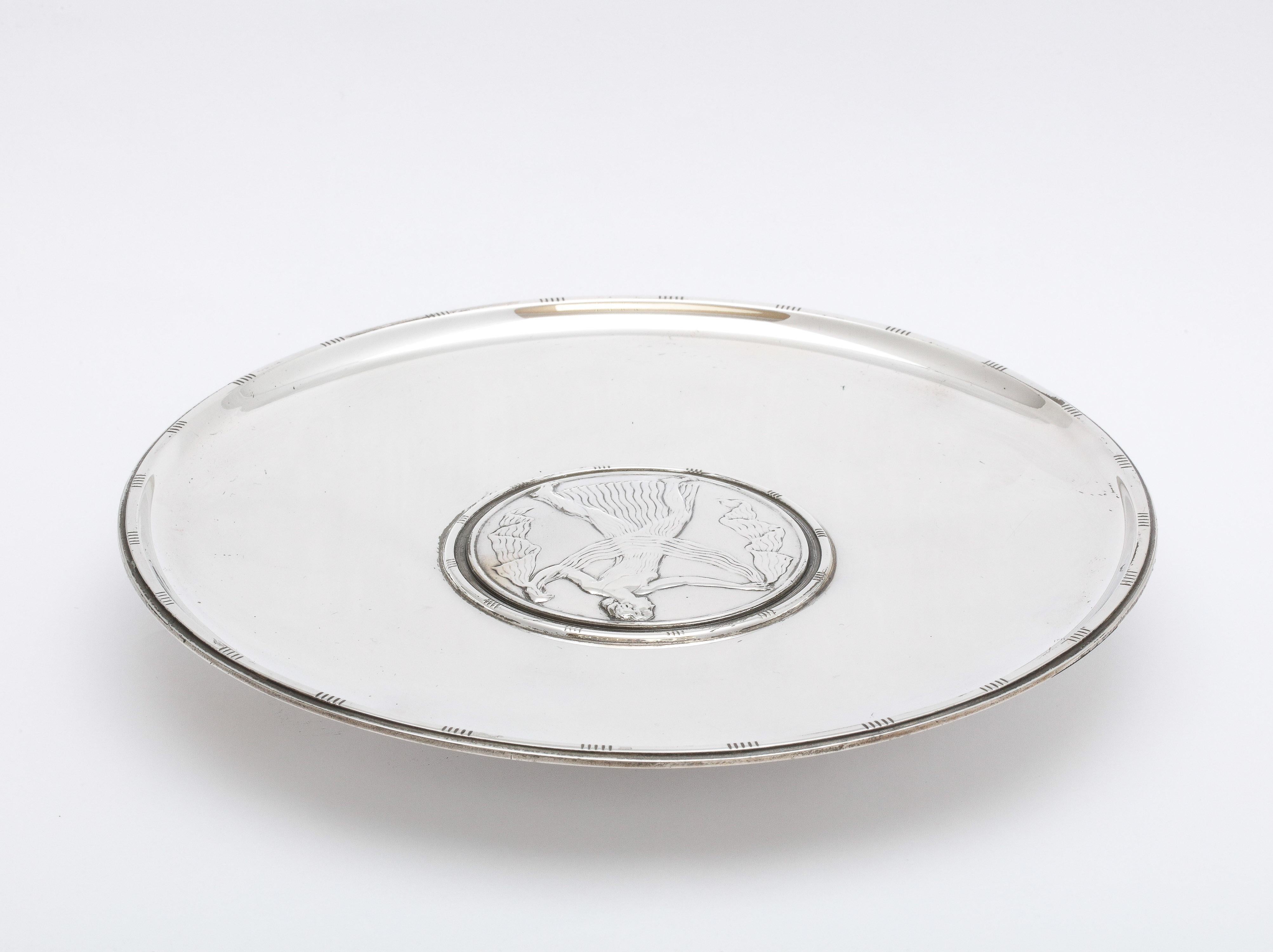 Art Deco Period Sterling Silver Round Serving Platter on Raised Base Tiffany For Sale 2