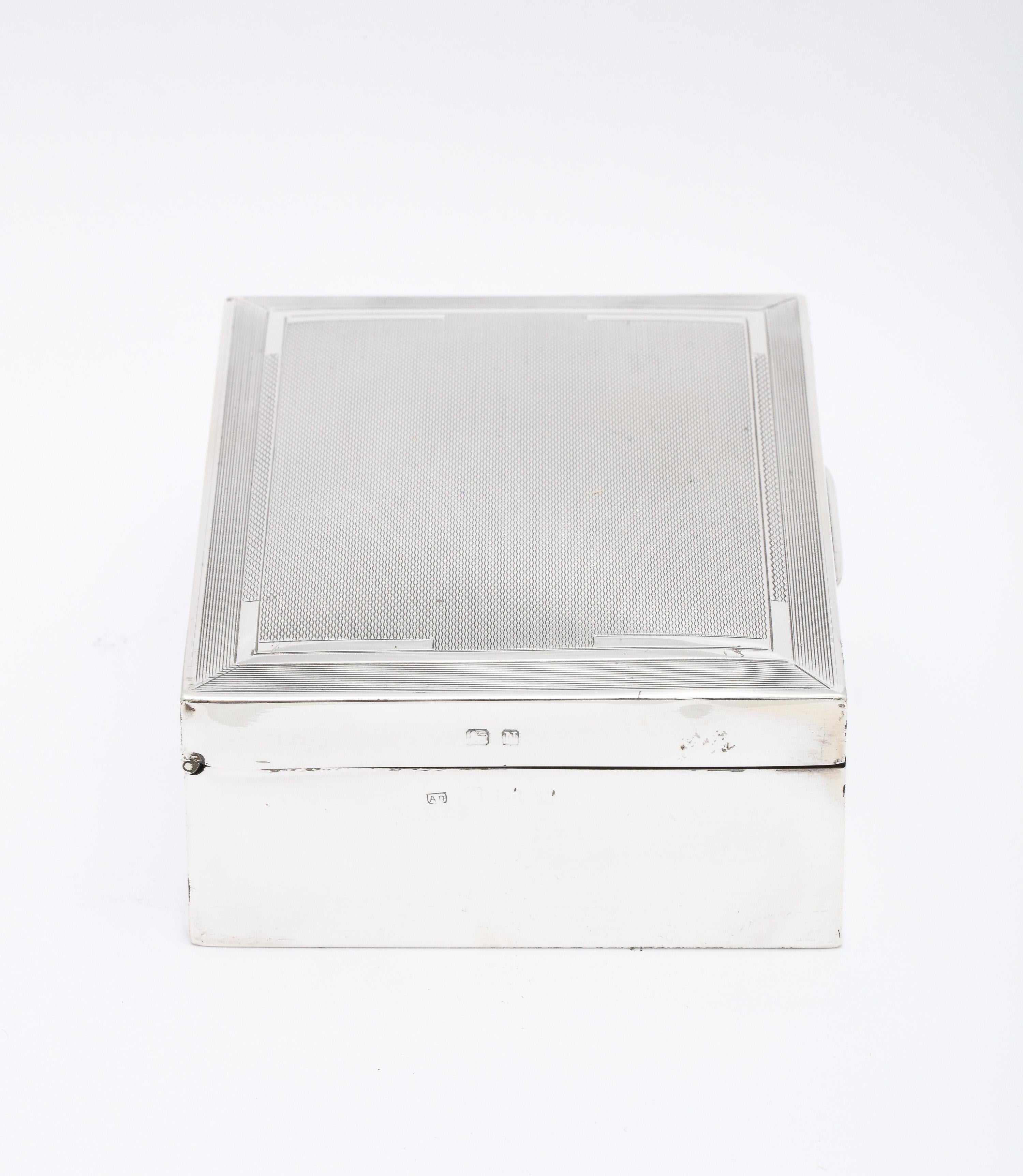 Art Deco Period Sterling Silver Table Box With Hinged Lid In Good Condition For Sale In New York, NY