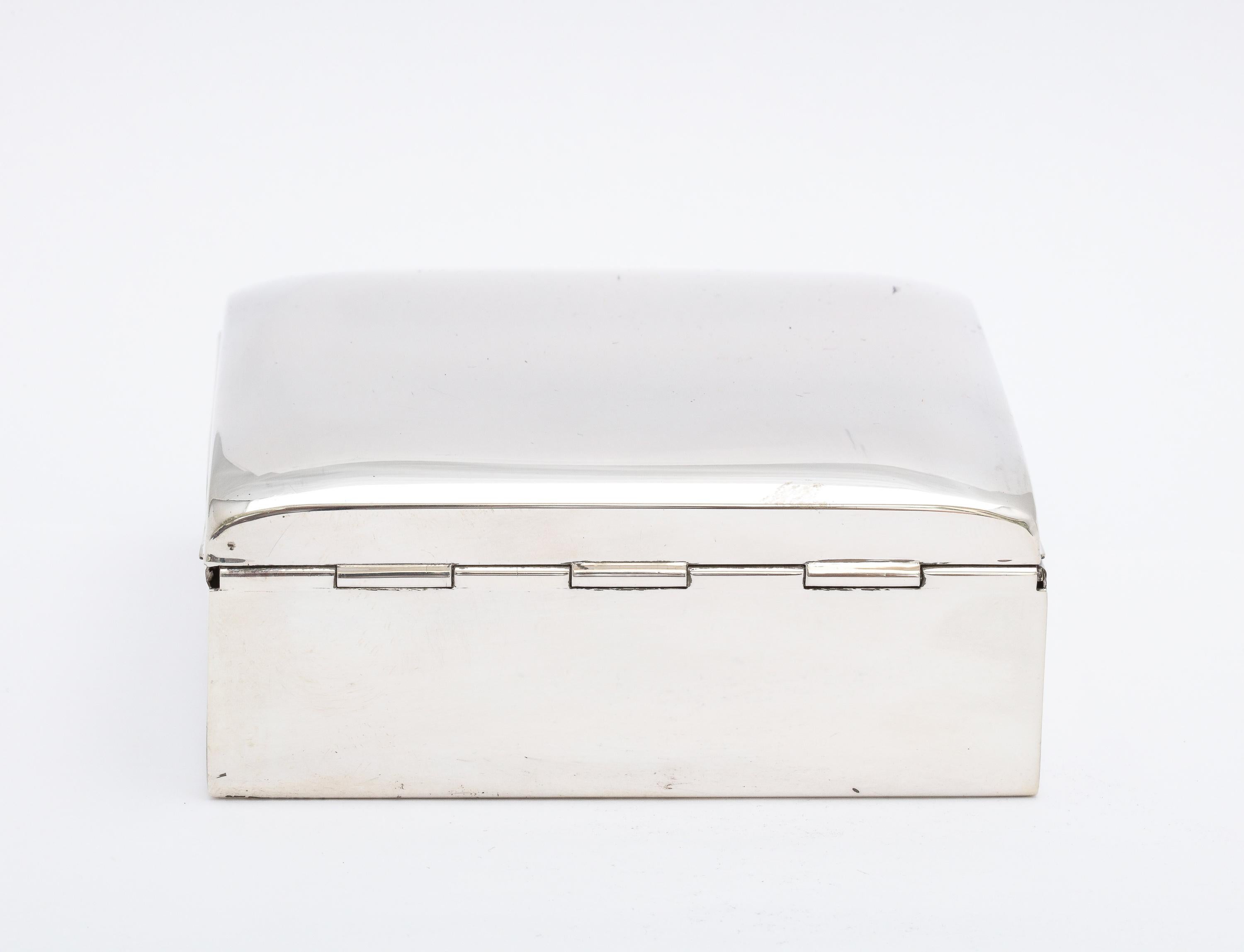Art Deco Period Sterling Silver Table Box With Hinged LId In Good Condition In New York, NY