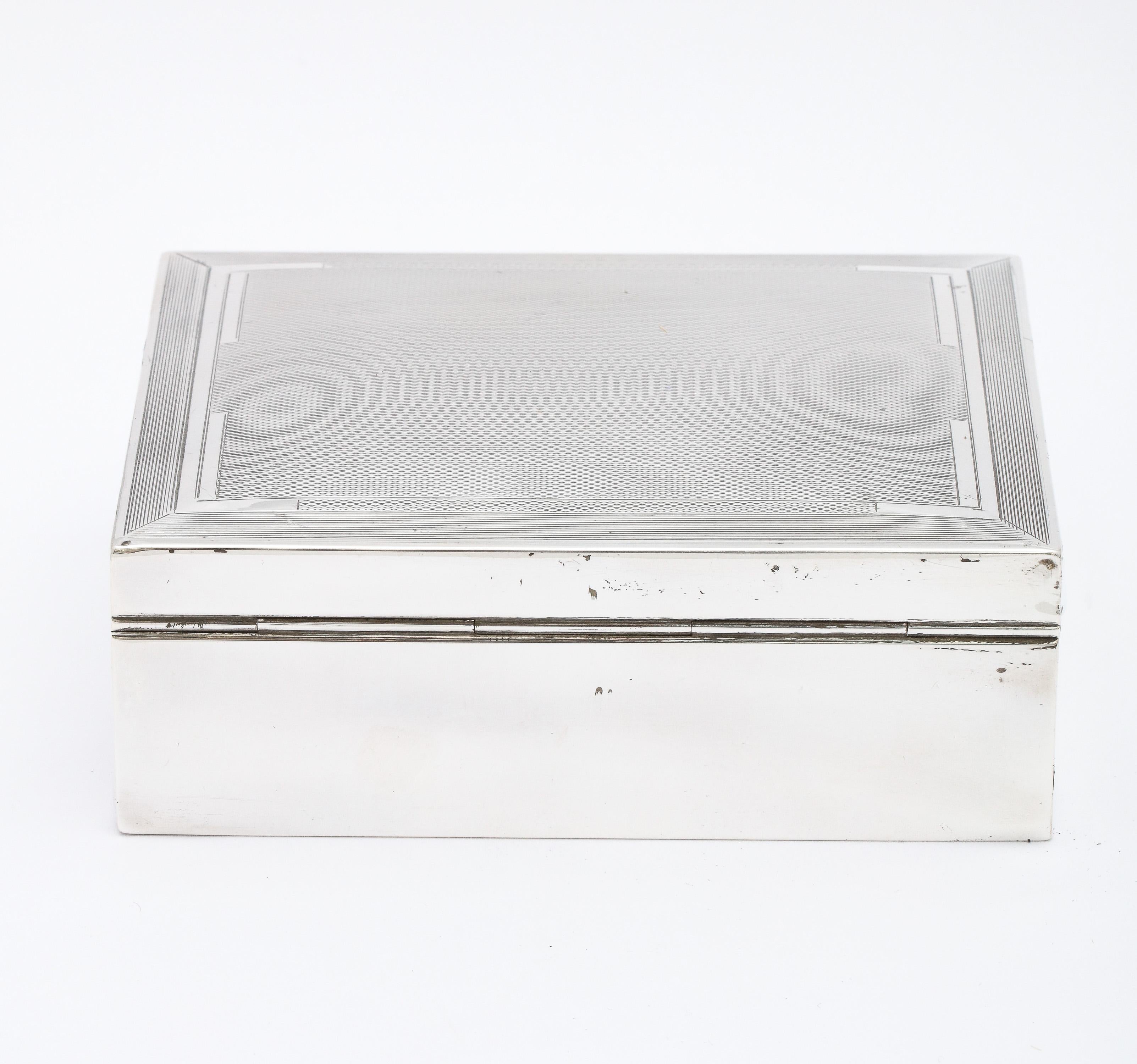 Art Deco Period Sterling Silver Table Box With Hinged Lid For Sale 1