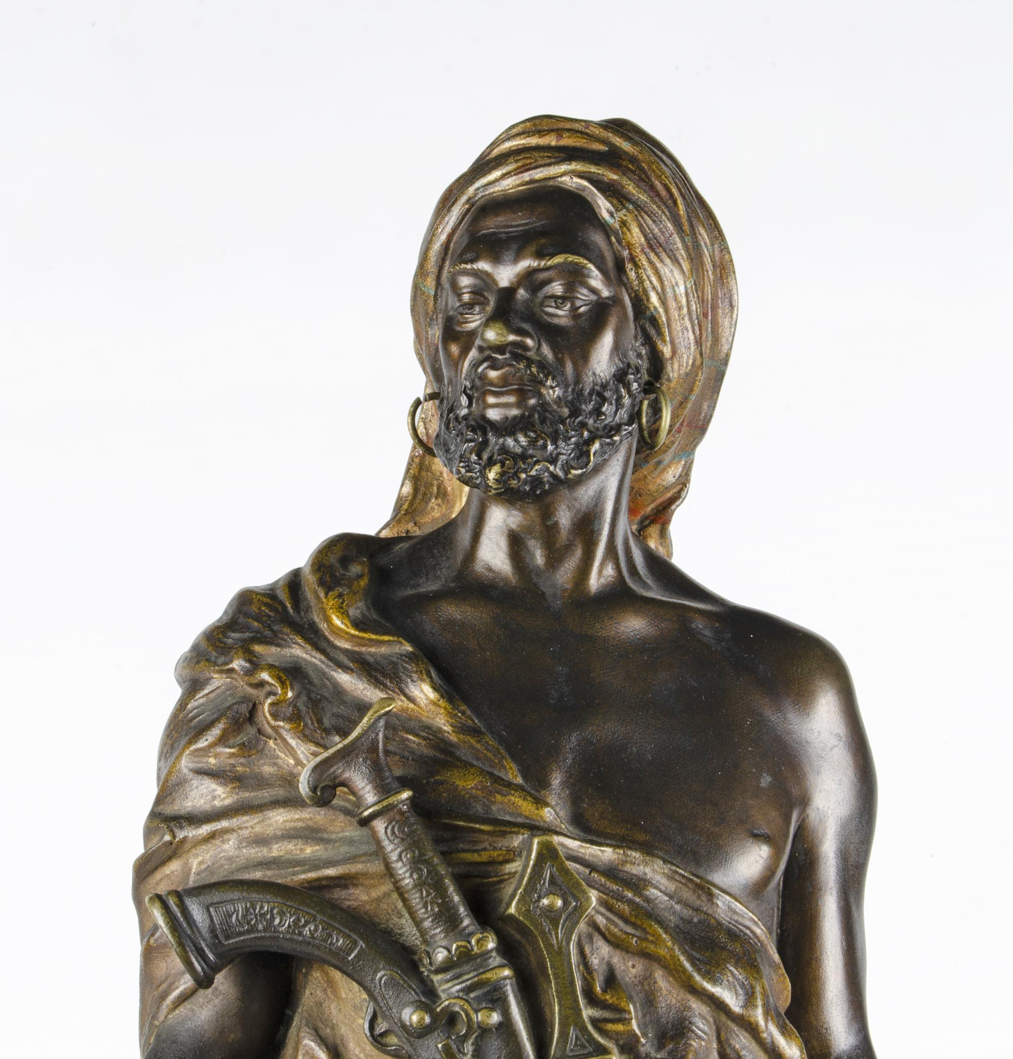 Scultura Art Déco in bronzo dipinto a freddo del guerriero persiano di F. Bergmann, Austria In condizioni buone in vendita a North Miami, FL