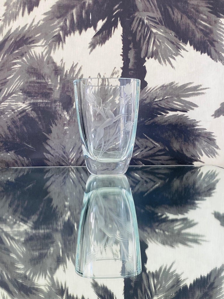 Art Deco Petite Crystal Glass Vase with Etched Leaping Doe, Sweden, 1930s In Good Condition For Sale In Fort Lauderdale, FL