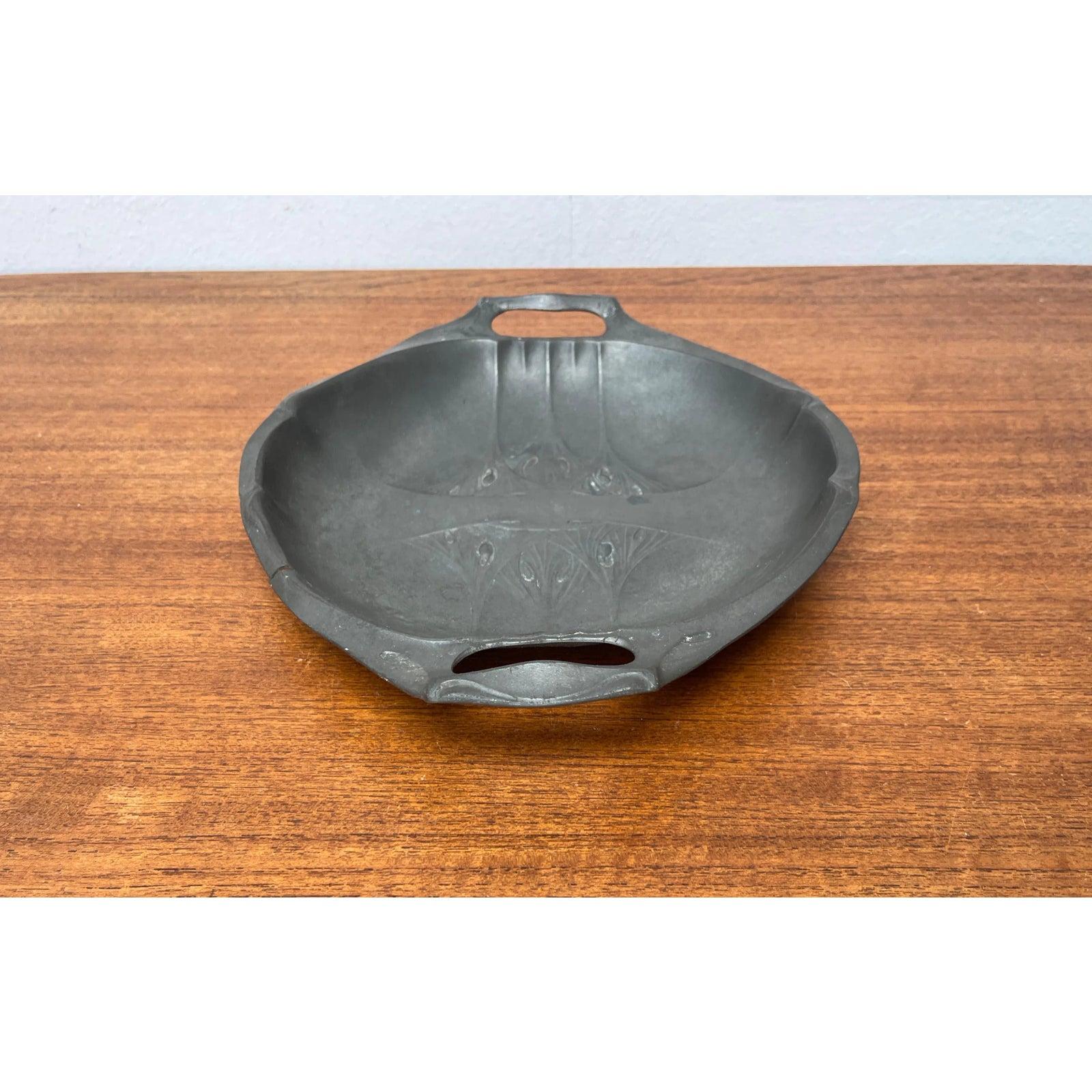Metal Art Deco Pewter 4913 Bowl from Kayser Zinn For Sale