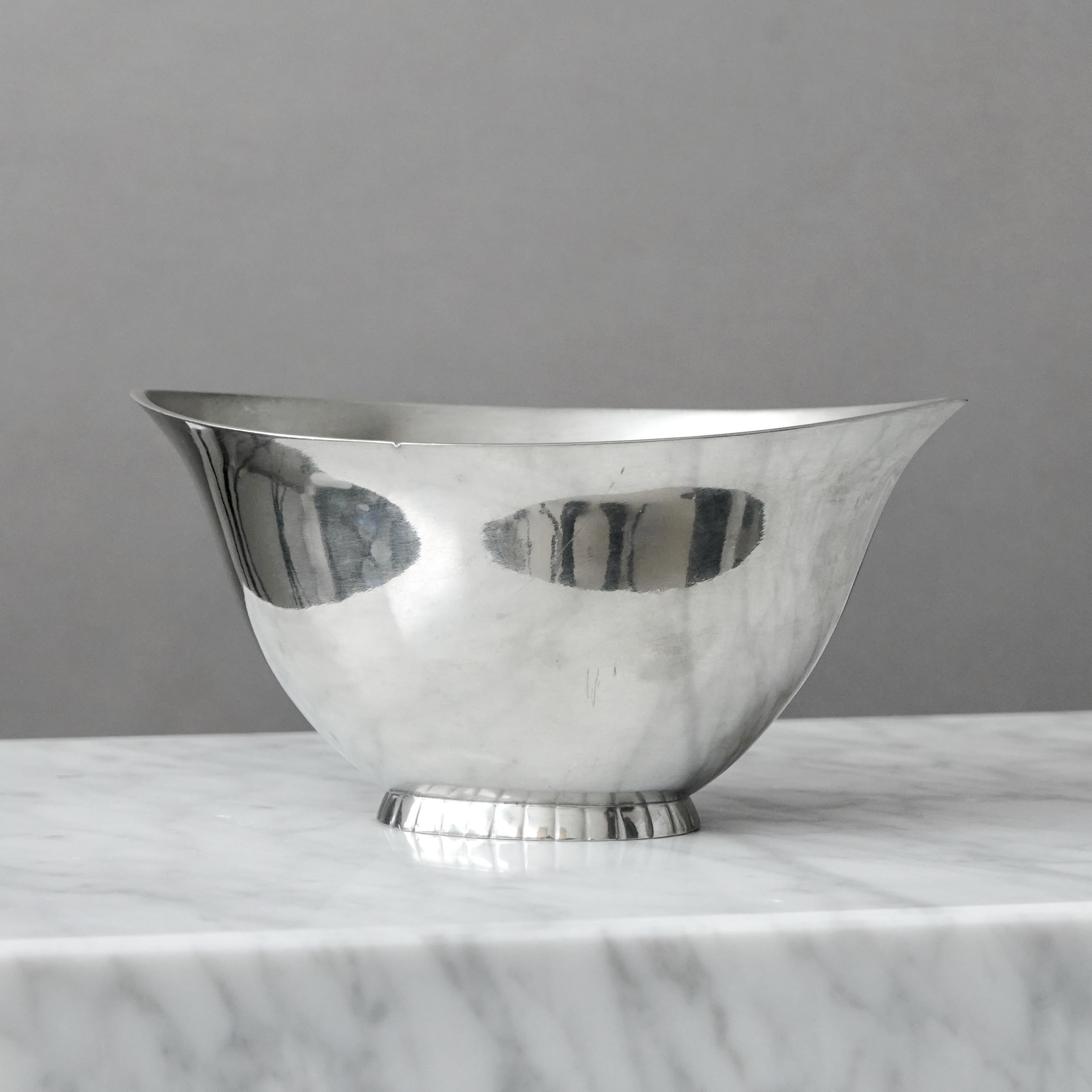 Early 20th Century Art Deco Pewter Bowl by Just Andersen, Denmark, 1920s For Sale