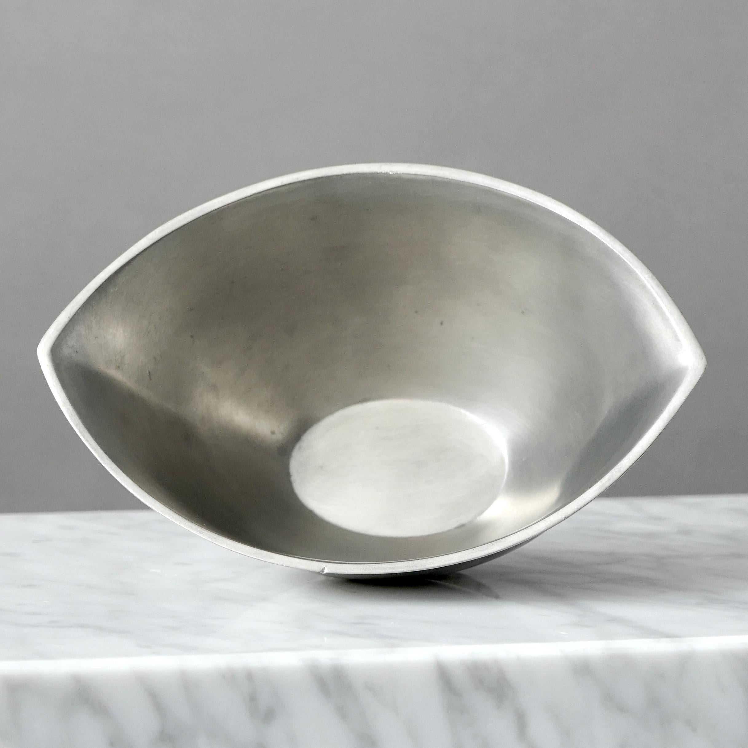Art Deco Pewter Bowl by Just Andersen, Denmark, 1920s For Sale 2