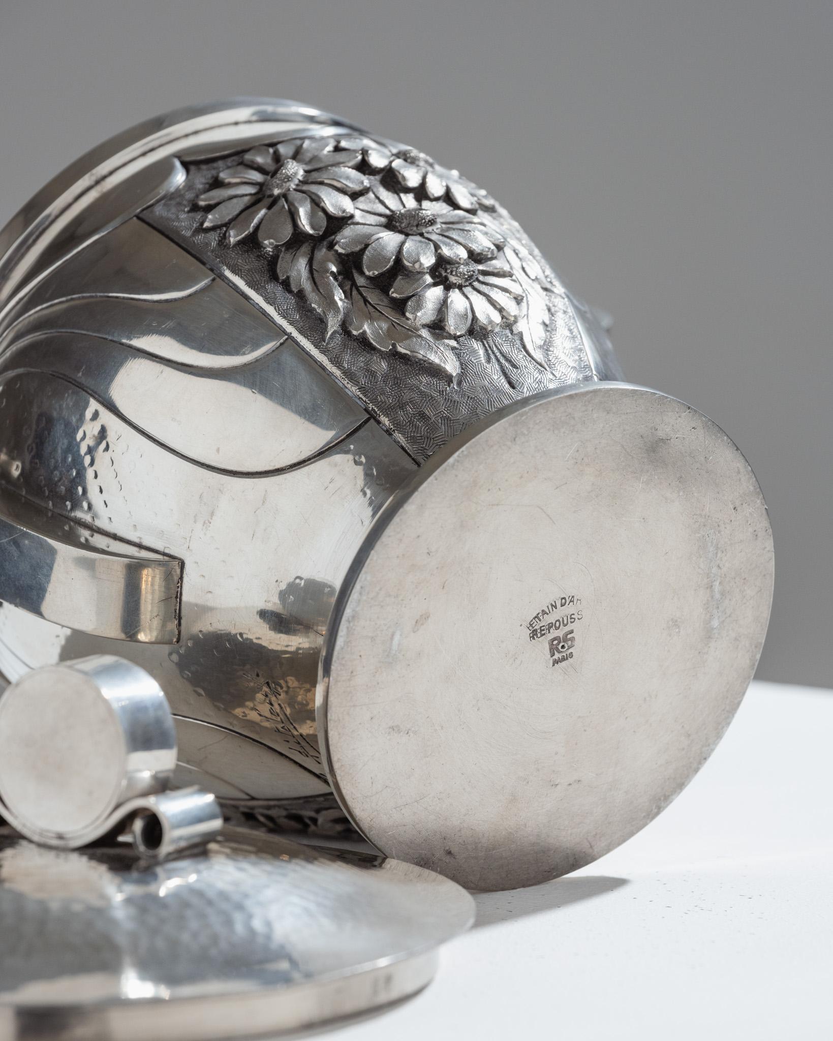 Art Deco pewter candy box, 1940s en venta 3