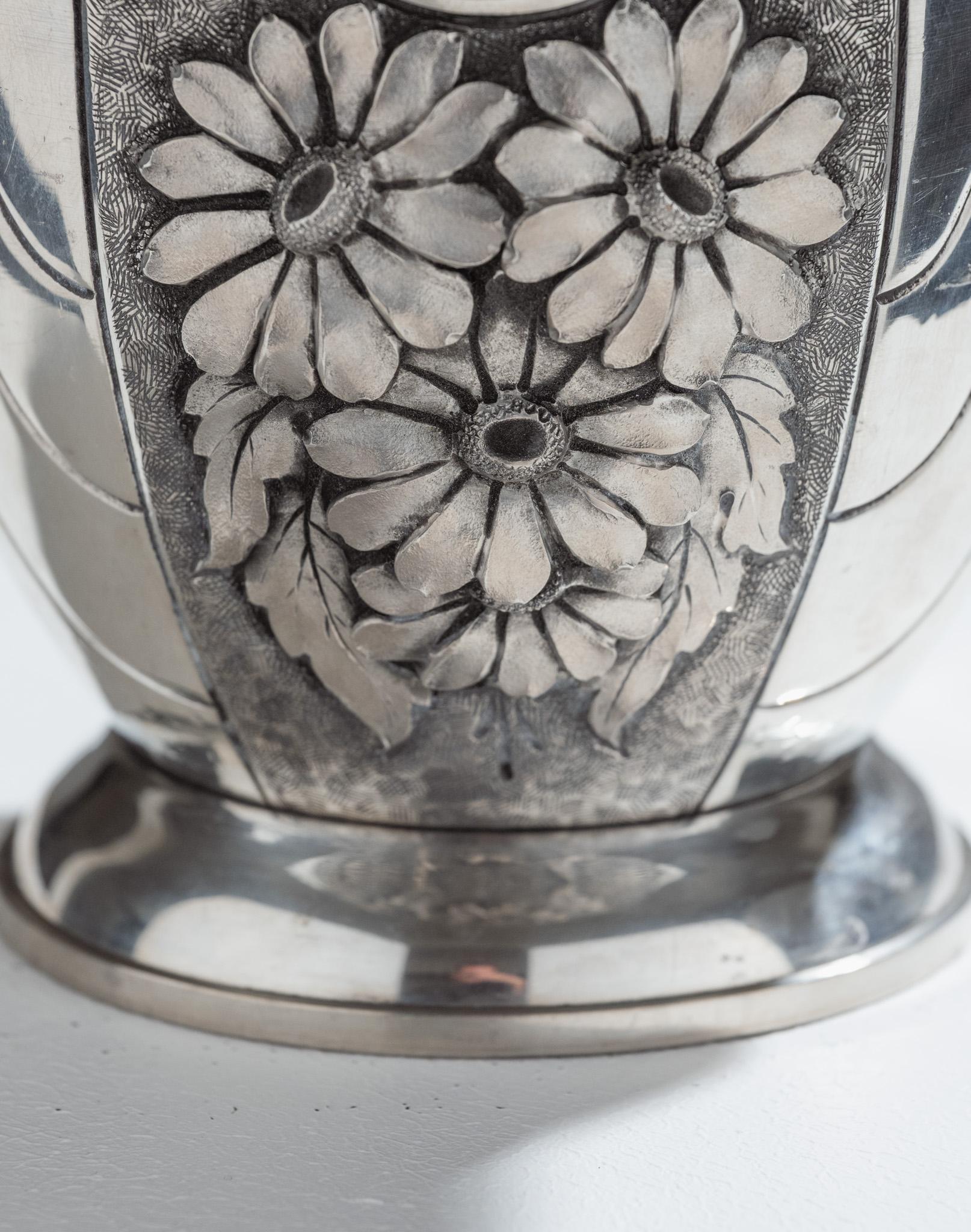 Art Deco pewter candy box, 1940s Peltre en venta