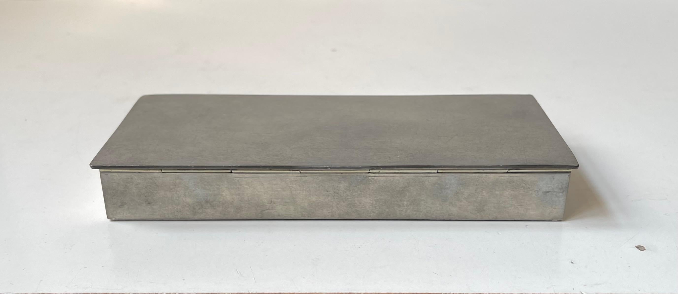 Art Deco Pewter Cigarette Box by Just Andersen, Denmark, 1930s im Zustand „Gut“ im Angebot in Esbjerg, DK