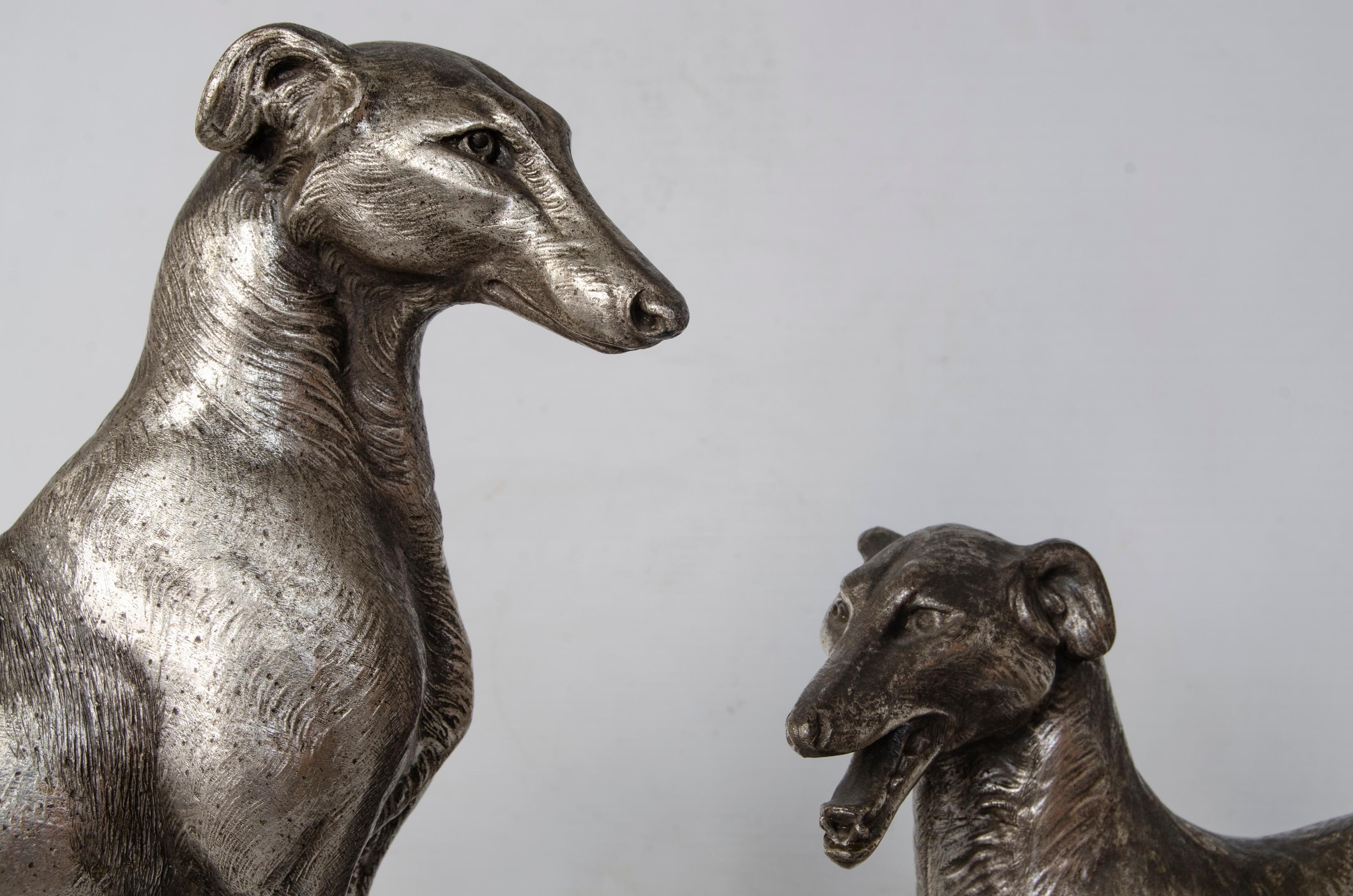 Art Deco Pewter Greyhound Sculpture In Good Condition In Buenos Aires, Argentina