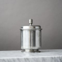 Scatola con coperchio in peltro Art Deco di GAB Guldsmedsaktiebolaget, Svezia, anni '30