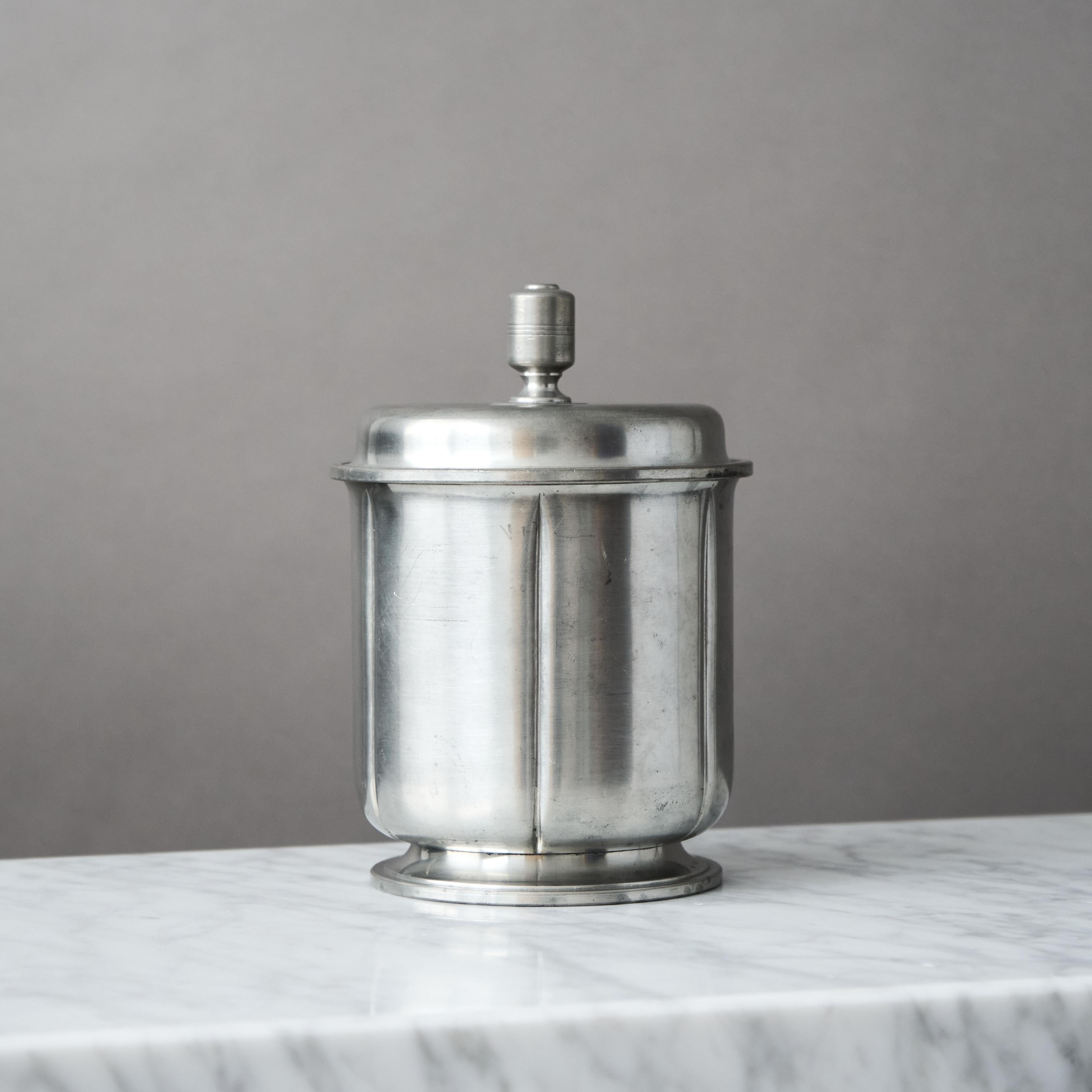 Art Deco Pewter Lidded Box by GAB Guldsmedsaktiebolaget, Sweden, 1930s For Sale 1