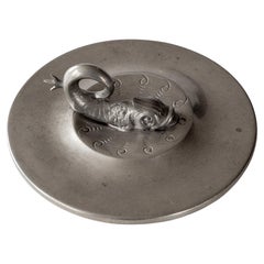 Art-Déco-Handspiegel aus Zinnmetall mit Koi-Fisch, 1920er Jahre, Schwedische Grace