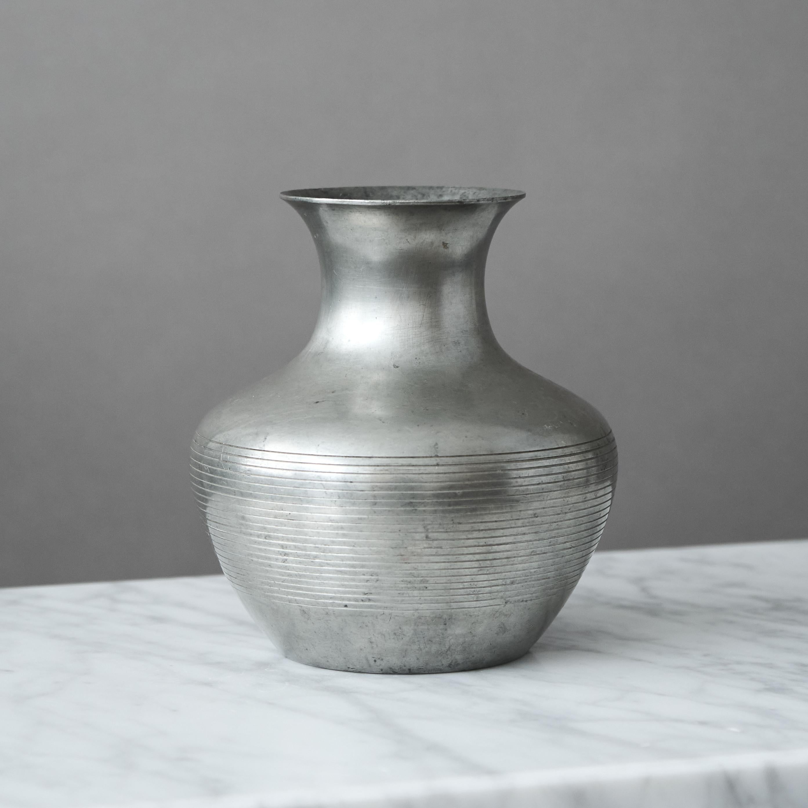 Art Deco Pewter Vase by GAB Guldsmedsaktiebolaget, Sweden, 1933 For Sale 2