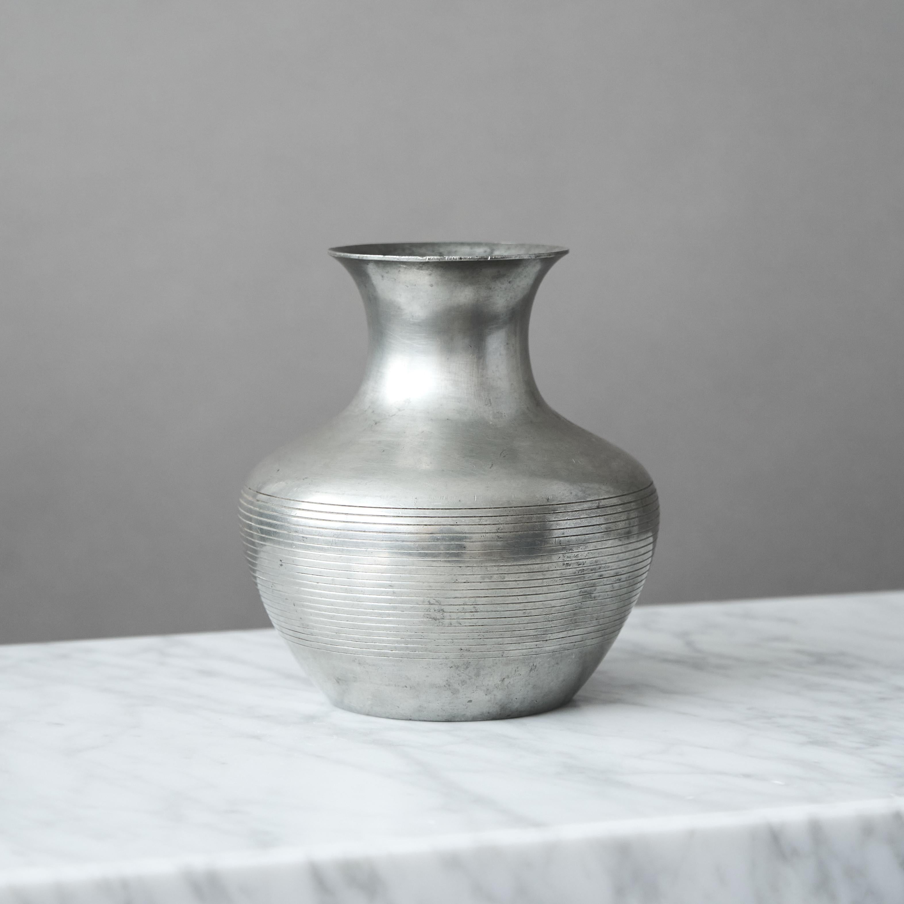 Art Deco Pewter Vase by GAB Guldsmedsaktiebolaget, Sweden, 1933 For Sale 4