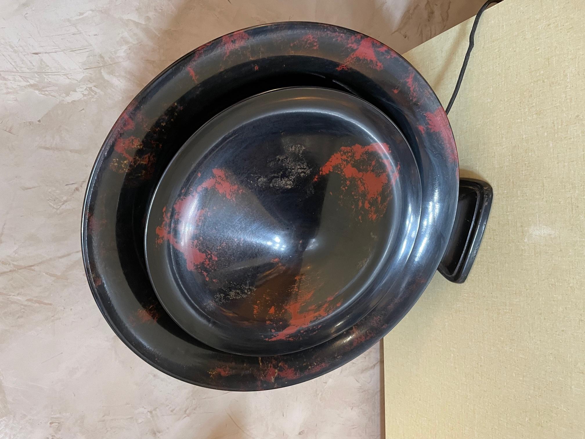 Bakelite speaker designed by Louis Kalff for famous Dutch electronics manufacturer Philips in the late 1920s. The model are often referred to as 