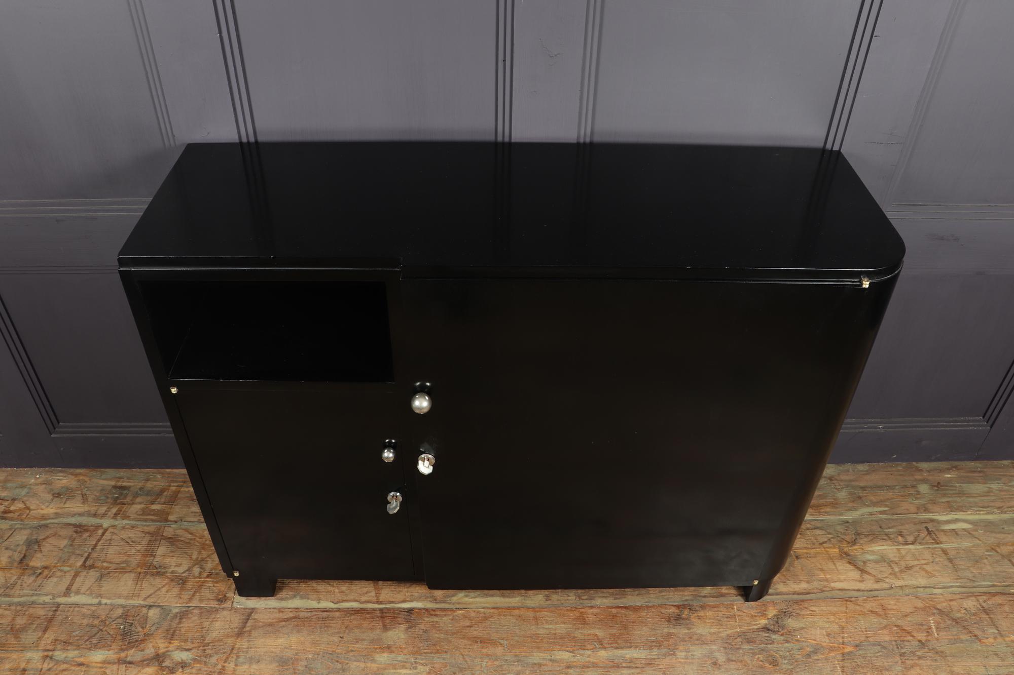 Art Deco Piano Black Lacquer Sideboard, c1930 In Excellent Condition In Paddock Wood Tonbridge, GB