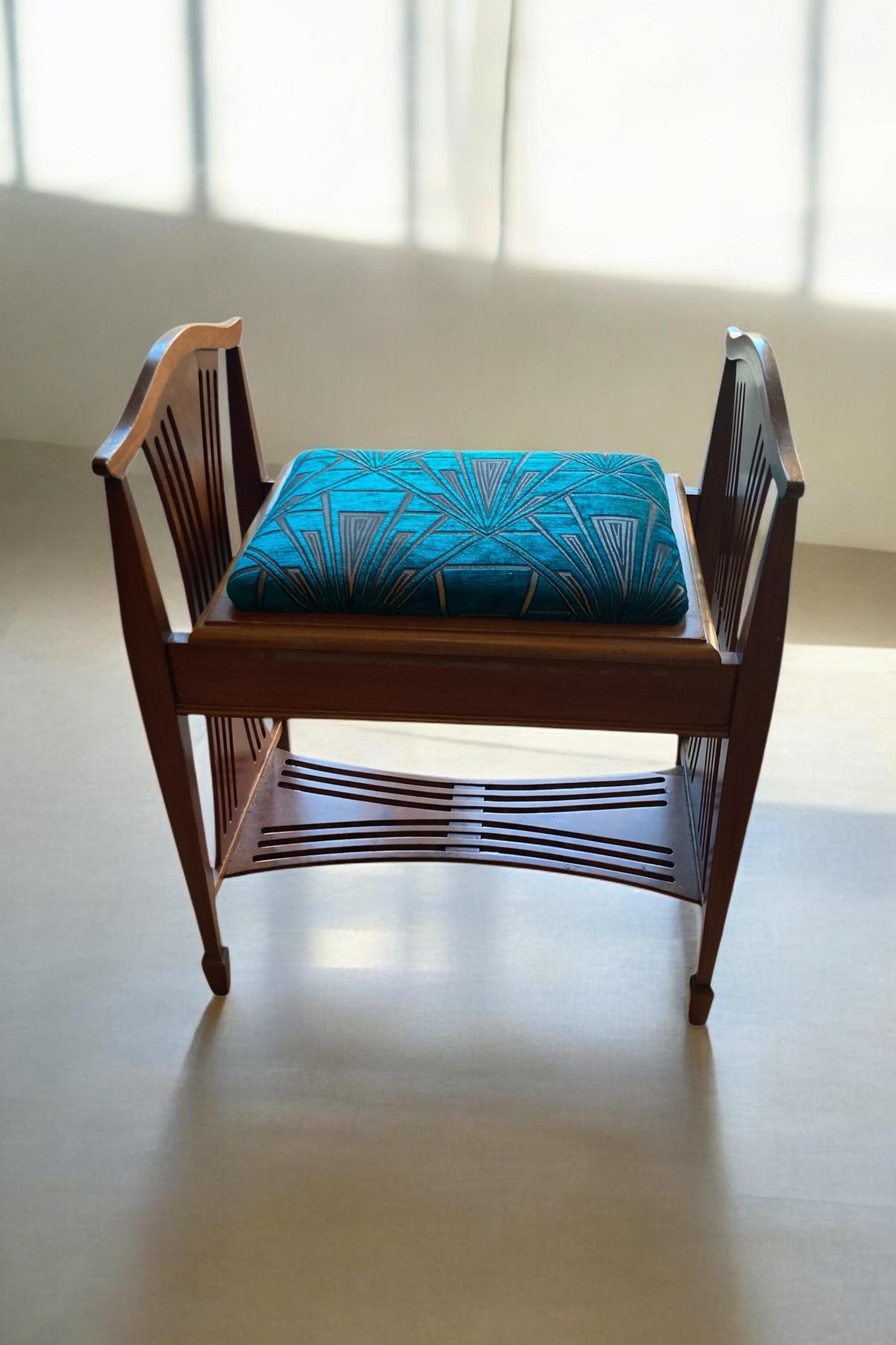 Tabouret de piano Art Déco avec couvercle en vente 6