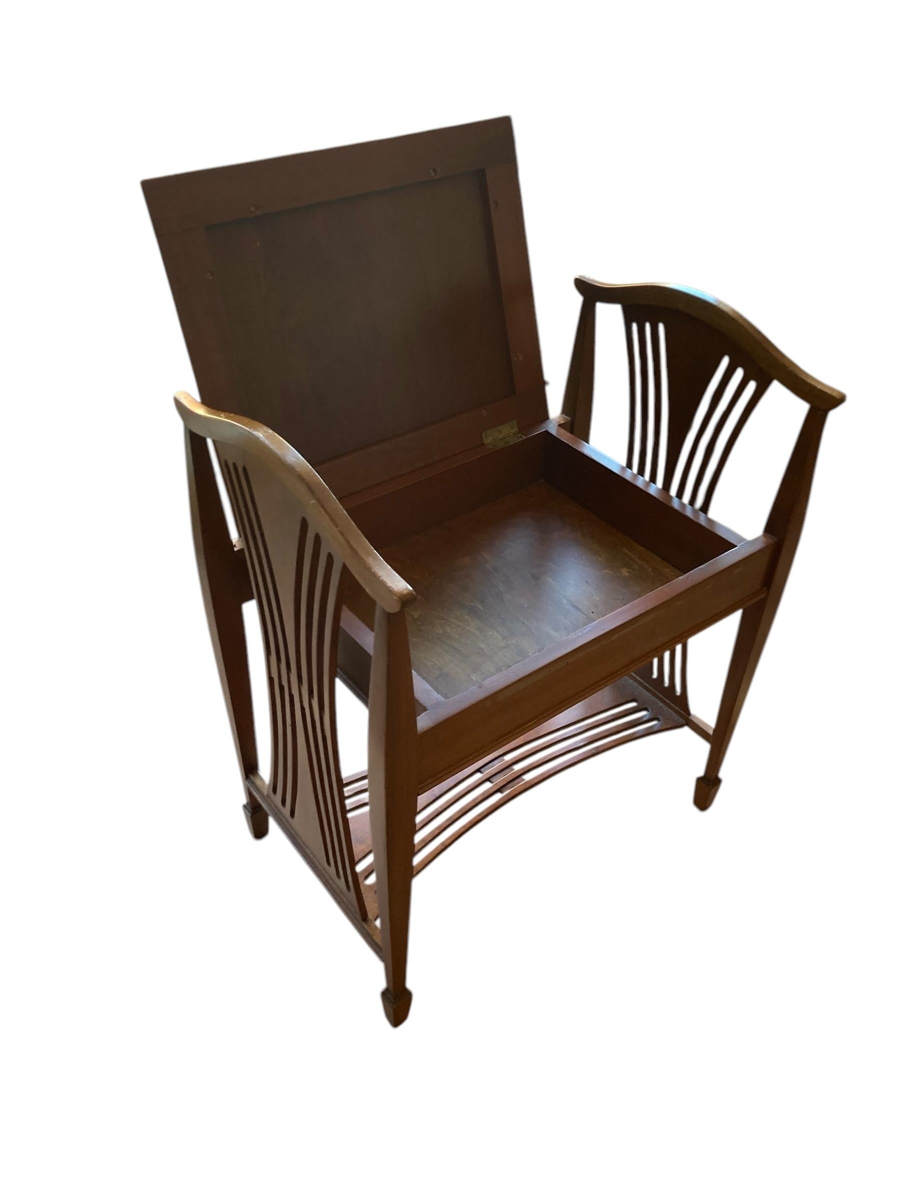 20ième siècle Tabouret de piano Art Déco avec couvercle en vente