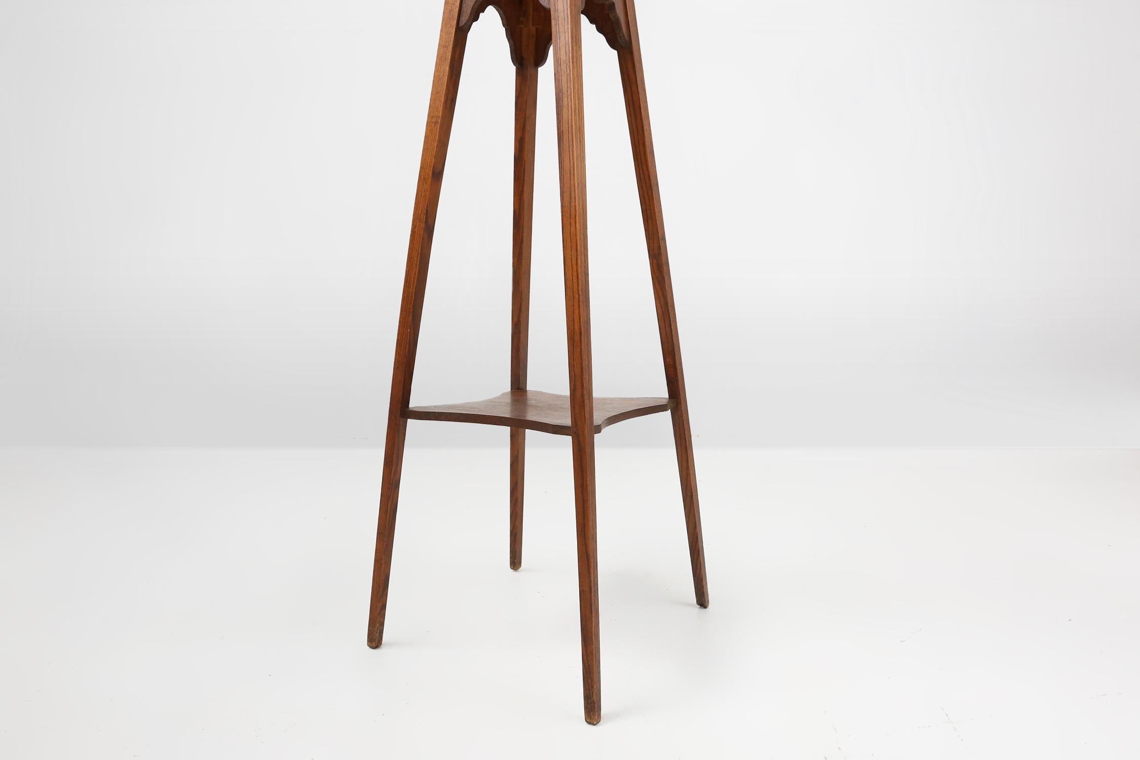 Art deco piedestal or console table in oak, France ca. 1940 For Sale 2