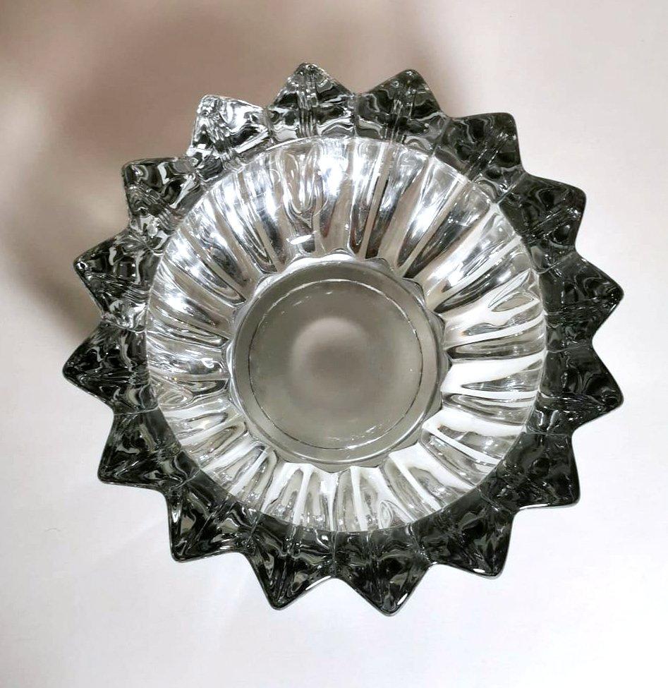 20ième siècle Bol en verre moulé Art Déco Pierre D'Avesn France  en vente
