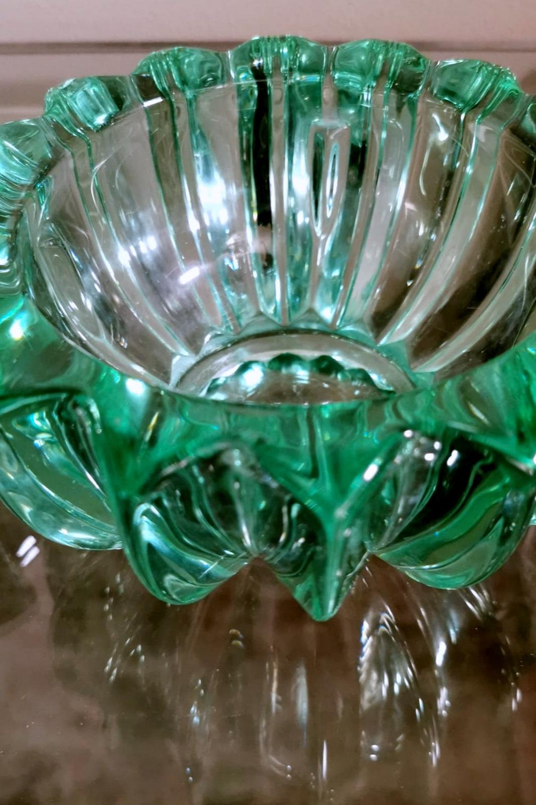 Art Deco Pierre D'Avesn Pair of Green Molded Glass Bowls 8