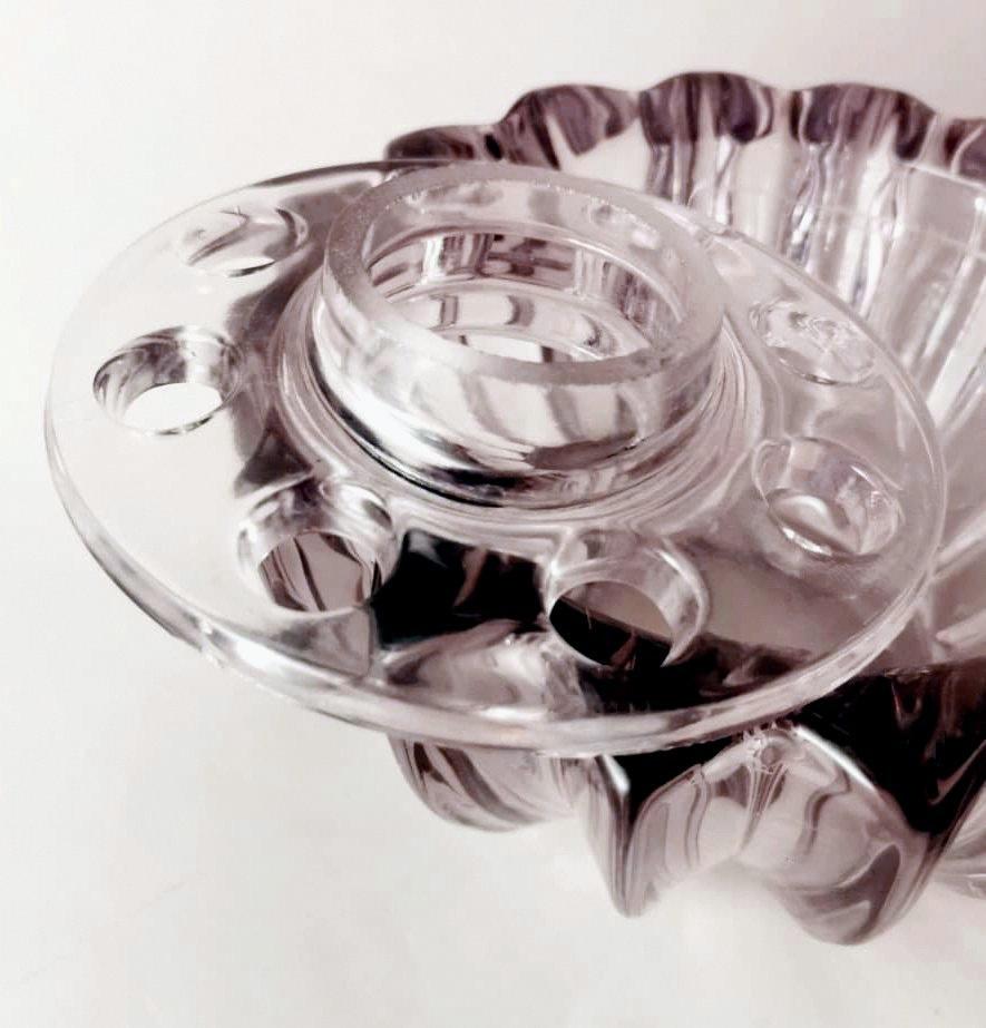 Art Deco Pierre D'Avesn Violet Molded Glass Flower Bowl  For Sale 9