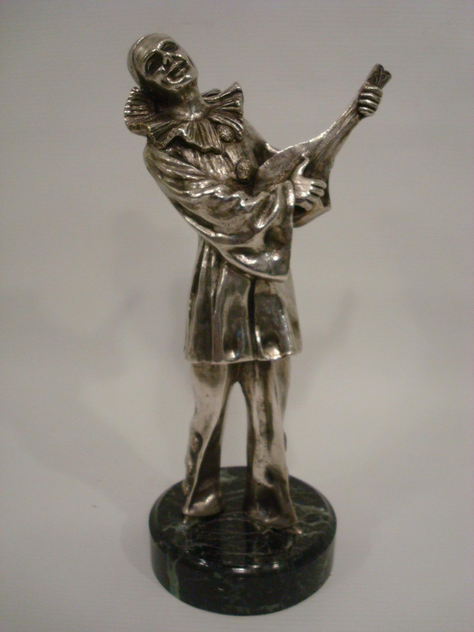 Art Deco Pierrot Silvered Bronze Sculpture, Signed Alonzo, France 1920´s
Bronze mounted over a marble base.