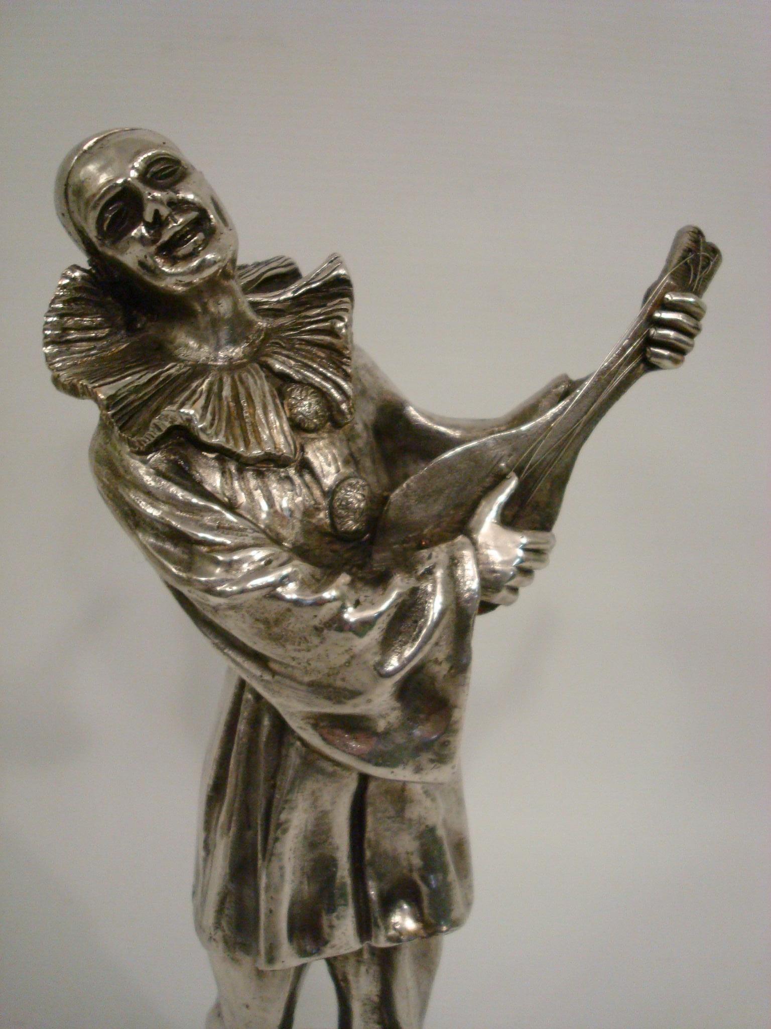 Français Art Deco Pierrot Silvered Bronze Sculpture, Signed Alonzo, France 1920's en vente