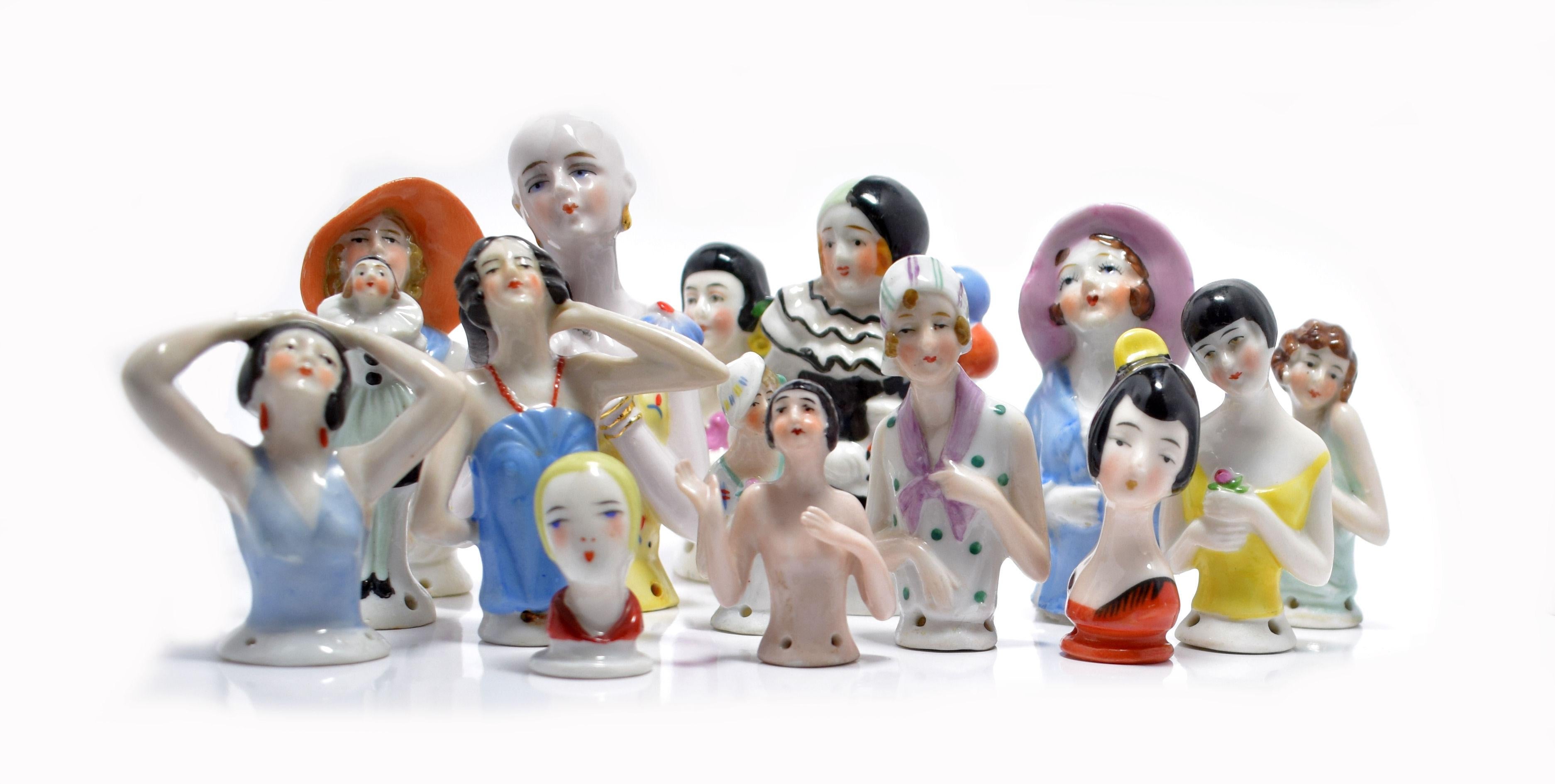 Art-Déco-Puppenkopf aus Kissen mit Nadelschliff von William Goebel (Keramik) im Angebot