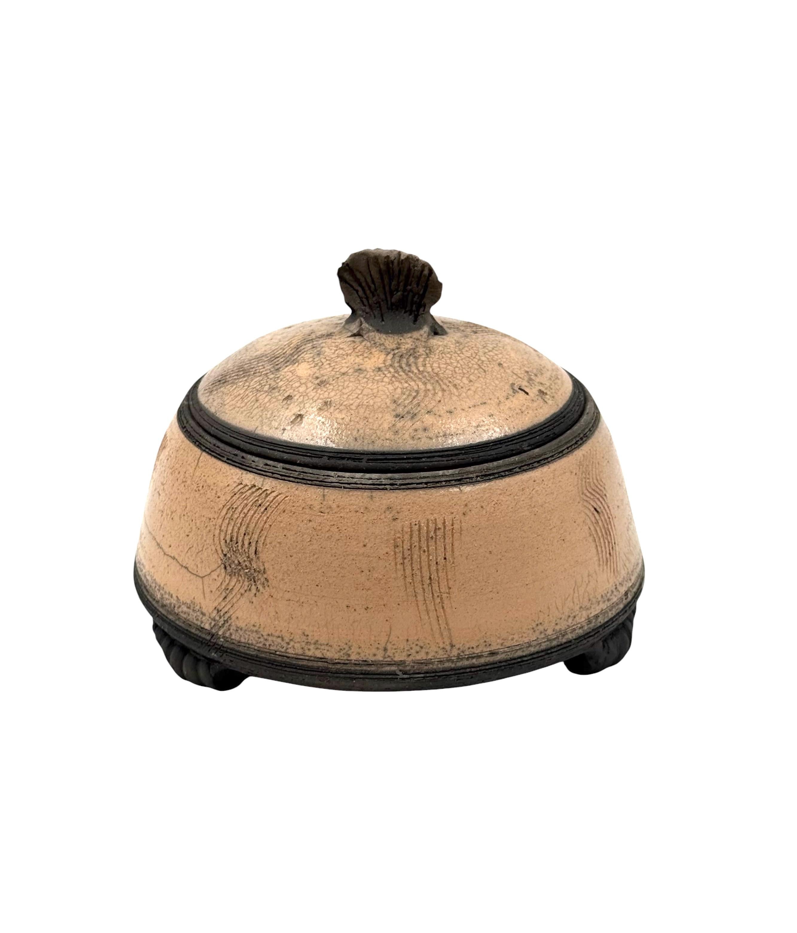 Art Deco pink ceramic box / sugar bowl, France 1940s en venta 10