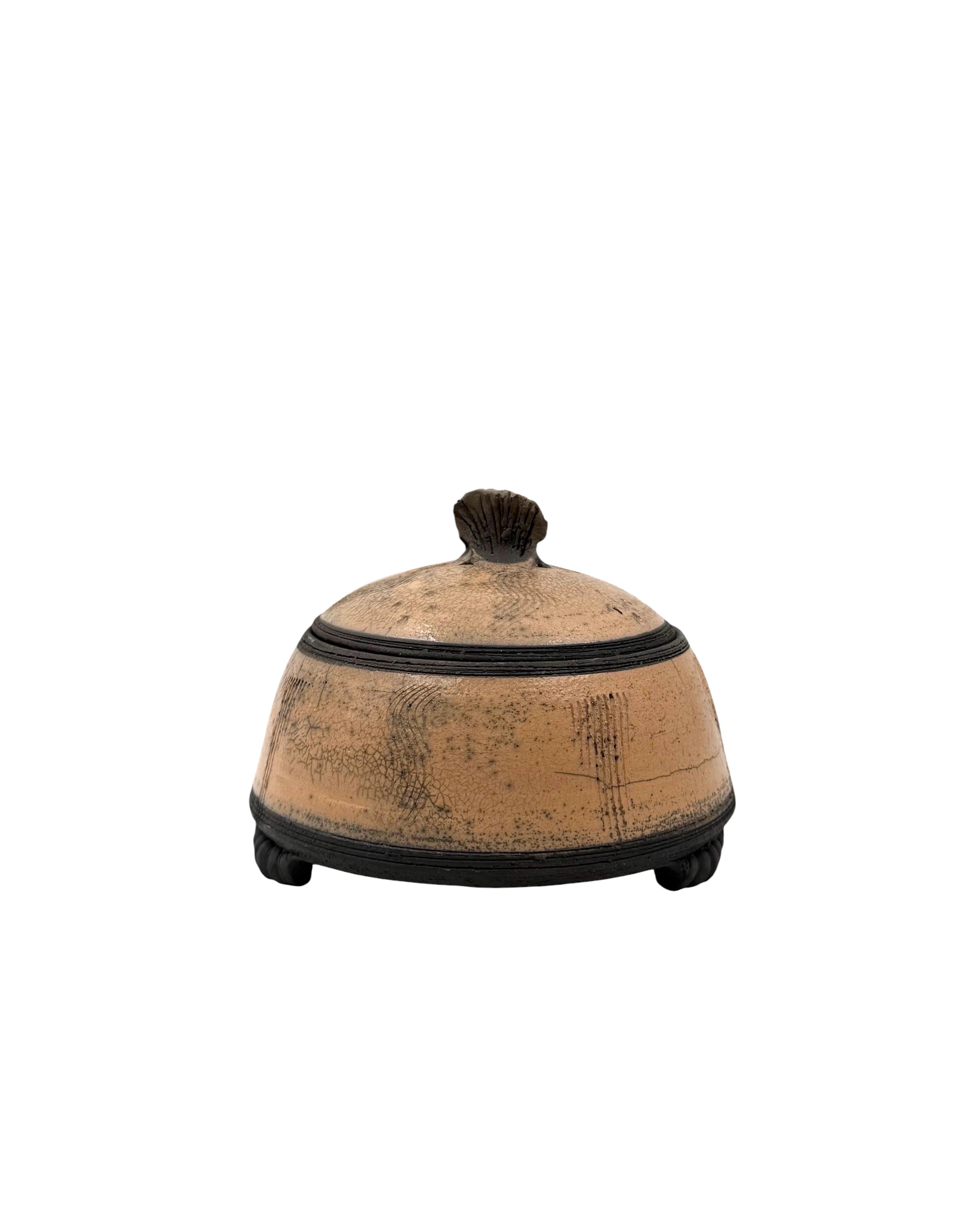 Art Deco pink ceramic box / sugar bowl, France 1940s Cerámico en venta