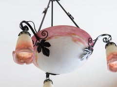 Lampadario da soffitto in vetro rosa Art Nouveau di Muller Freres