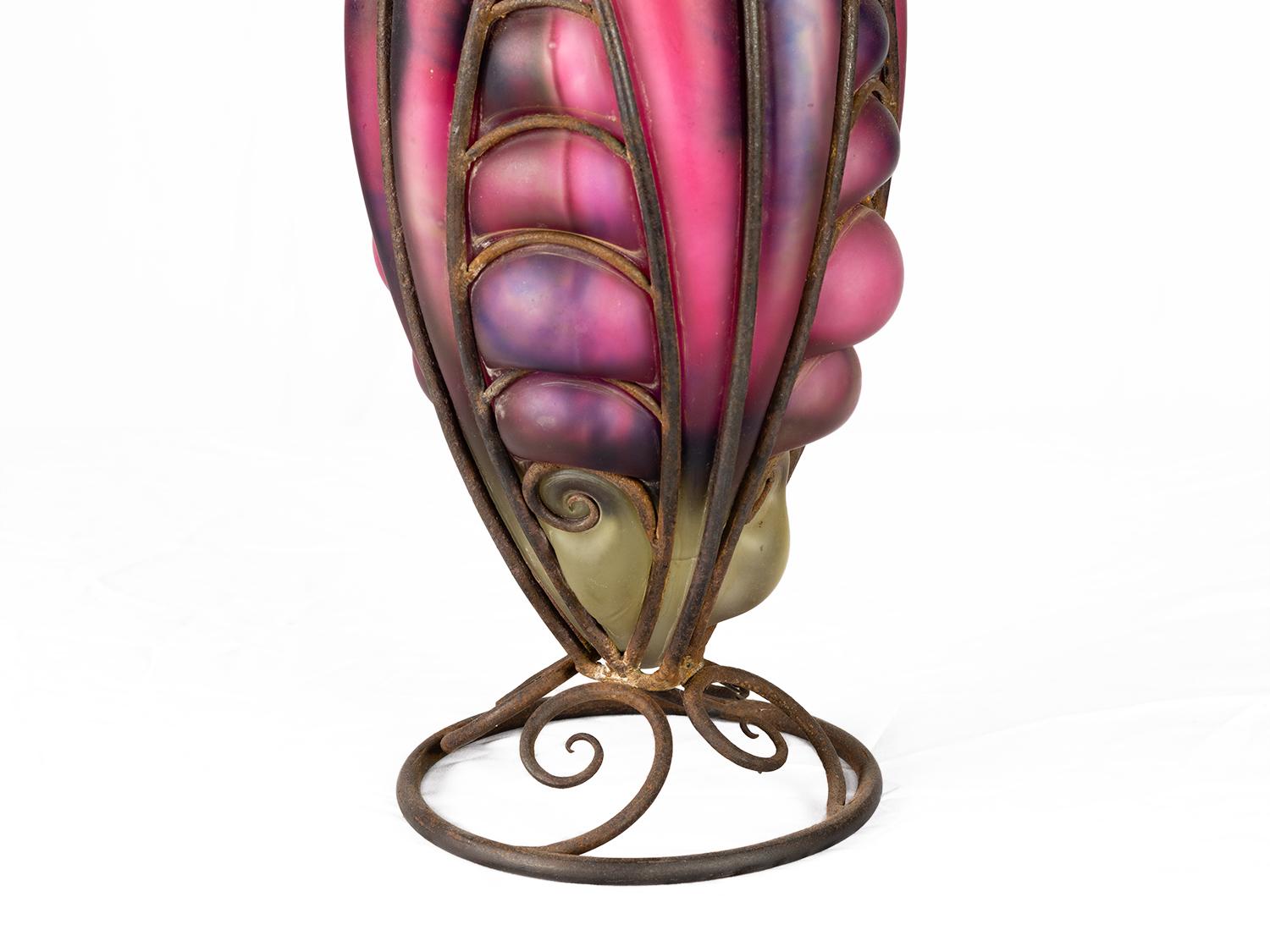 French Art Deco Pink Purple Glass Vase, Charles Schneider, Le Verre Français For Sale