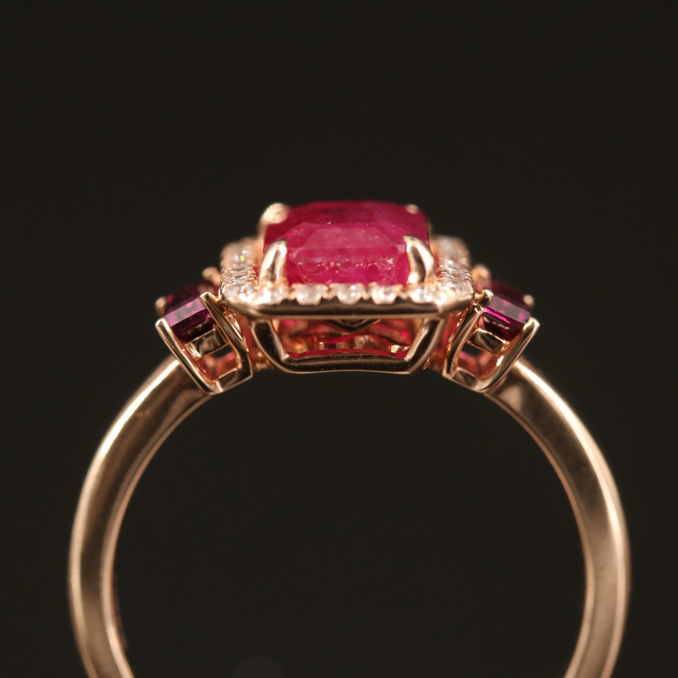 For Sale:  18K Gold 1.72 Carat Natural Ruby Diamond Antique Art Deco Style Engagement Ring 4