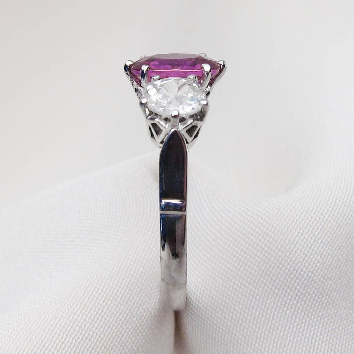 Art Deco Pink Sapphire and Diamond Three-Stone Platinum Linear Ring In Excellent Condition For Sale In Seattle, WA