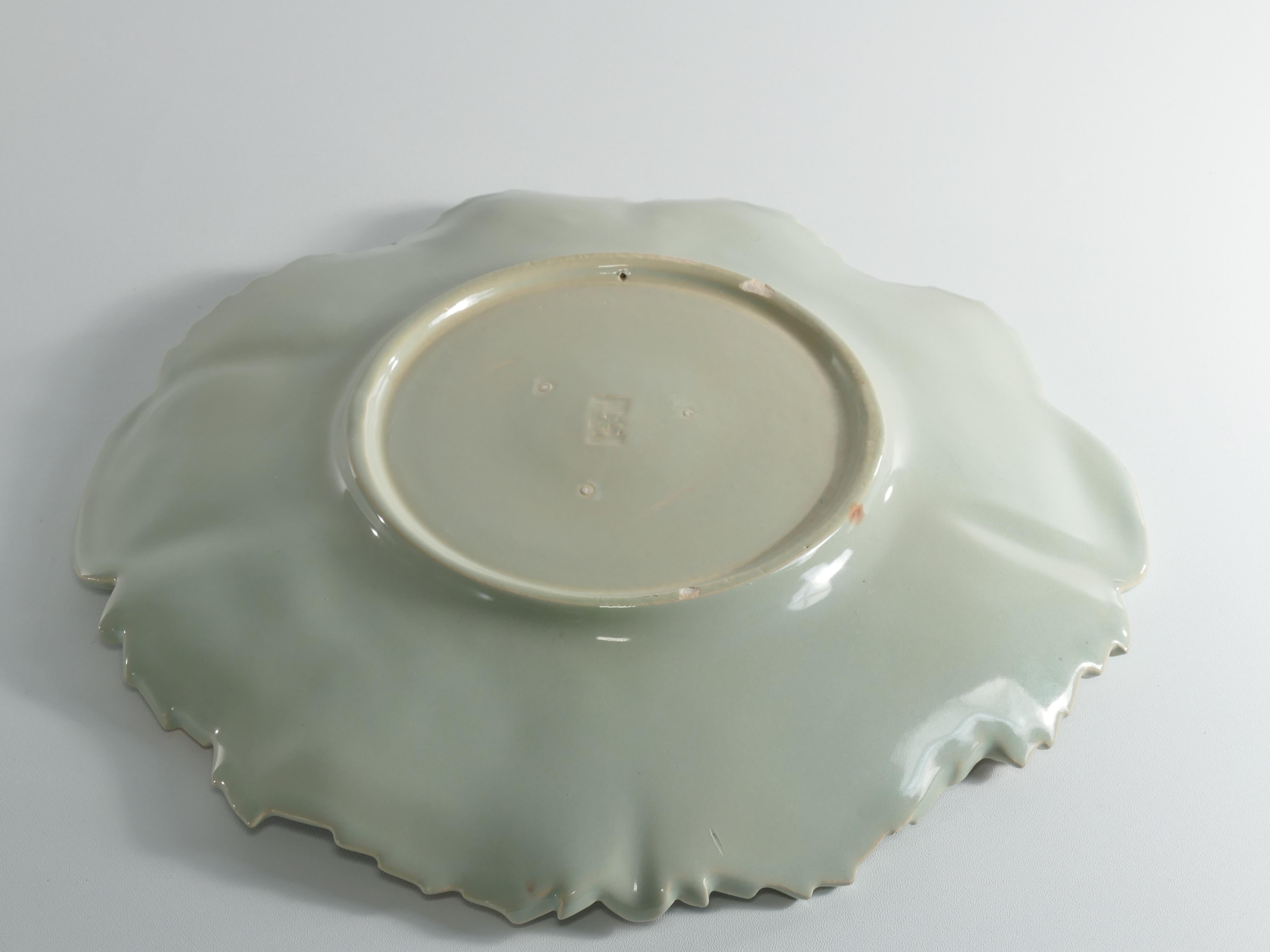 Céramique Assiettes Art Déco Pistachio et feuilles d'or Viloca Paris Caffarelli en vente
