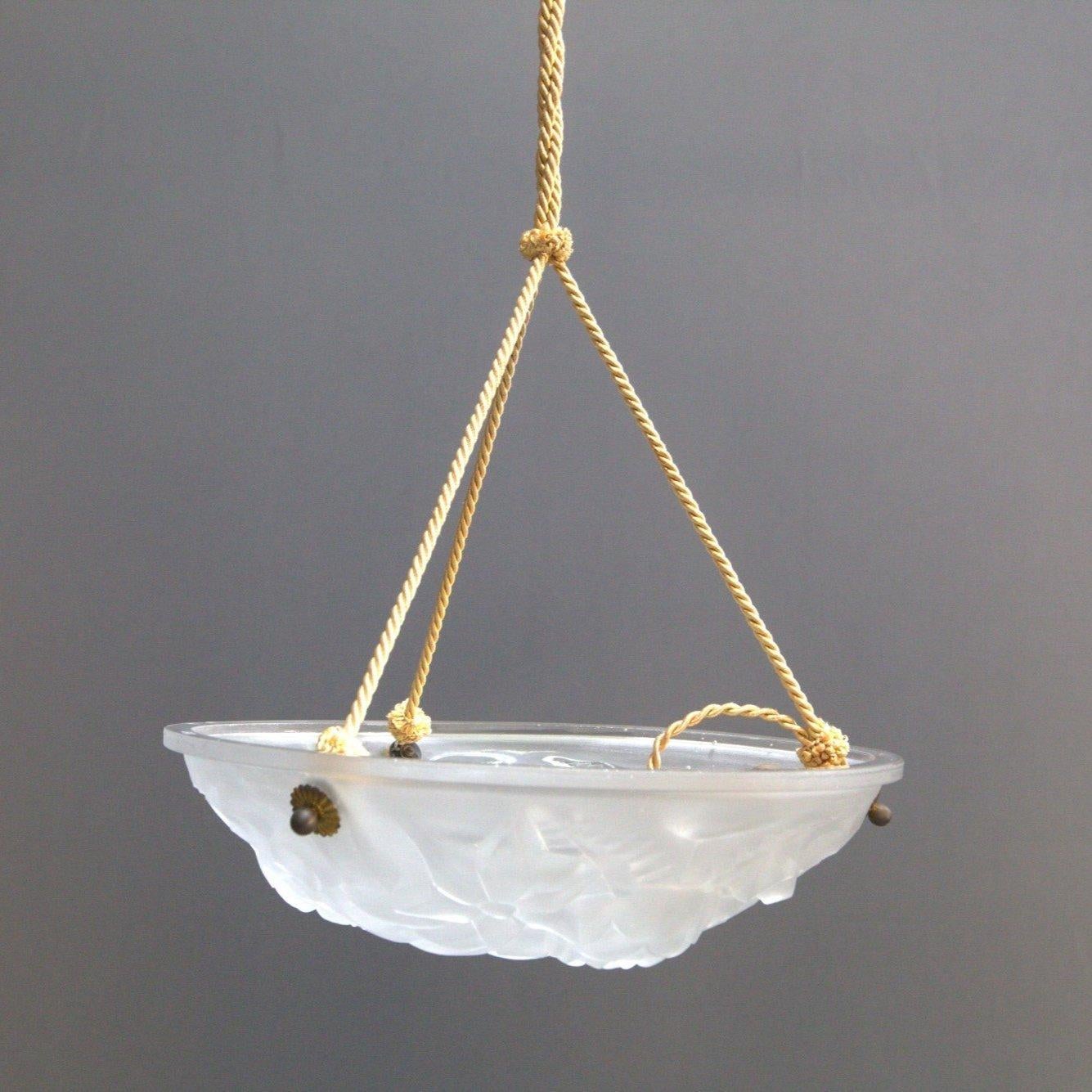 Plafonnier Art Déco par  Verrerie D'Art Degué Bon état - En vente à Basildon, London