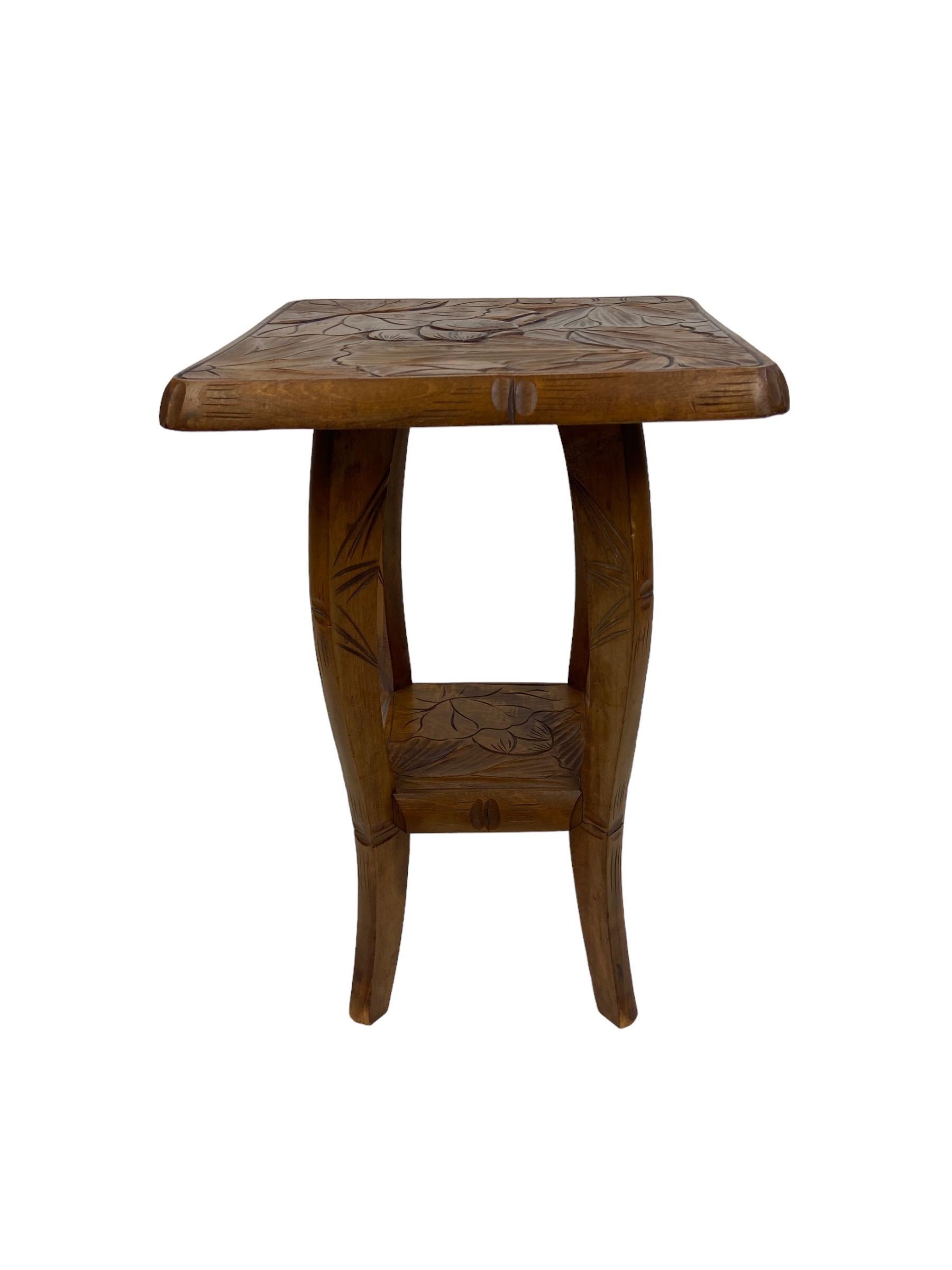 Art Deco Plant Table made and carved in Japan in the 1910s for “Liberty & Co”

height 45 cm width 30 cm depth 30 cm.