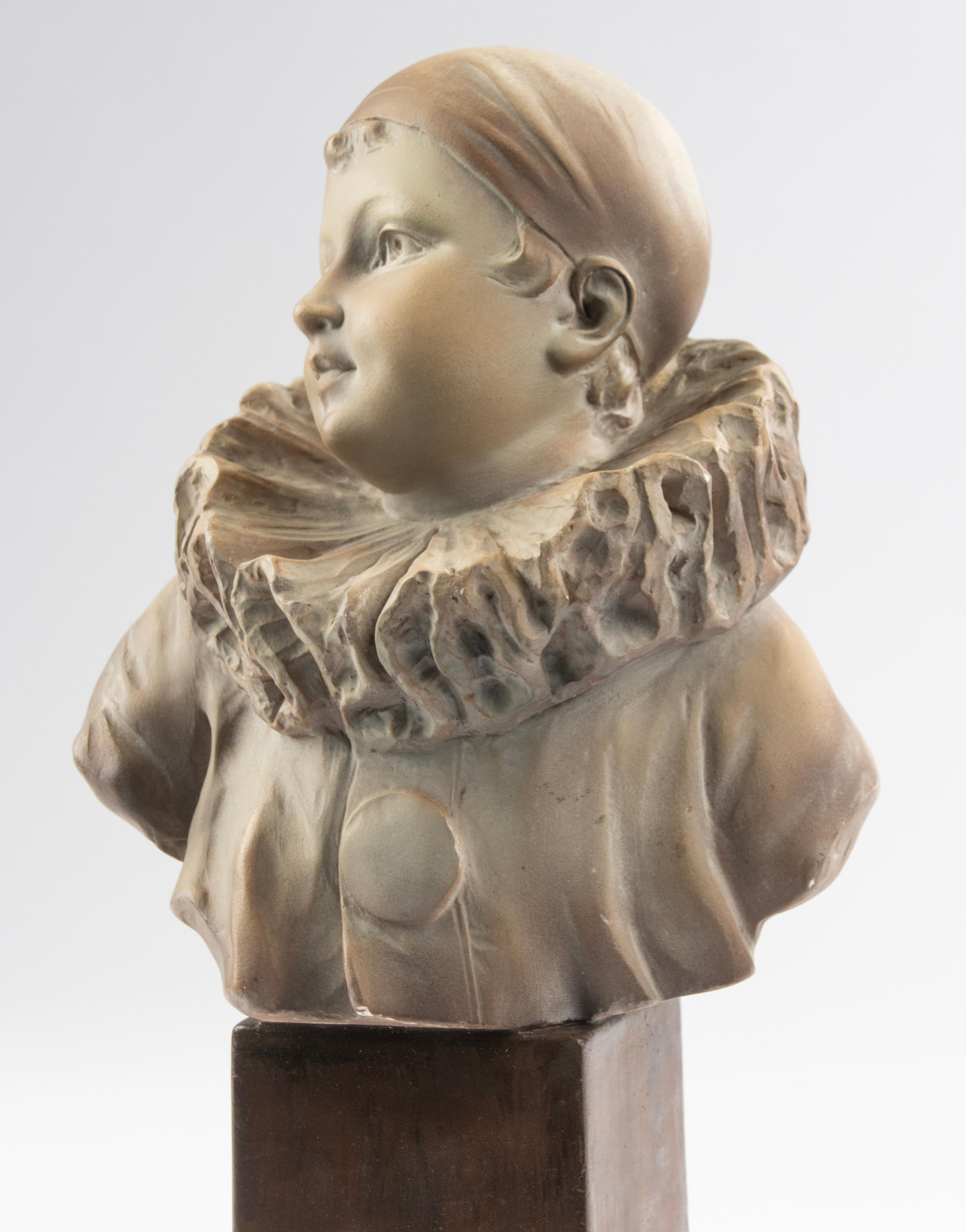 Busto in gesso di un giovane Pierrot in stile Art Déco -  Giuseppe Carli in vendita 7
