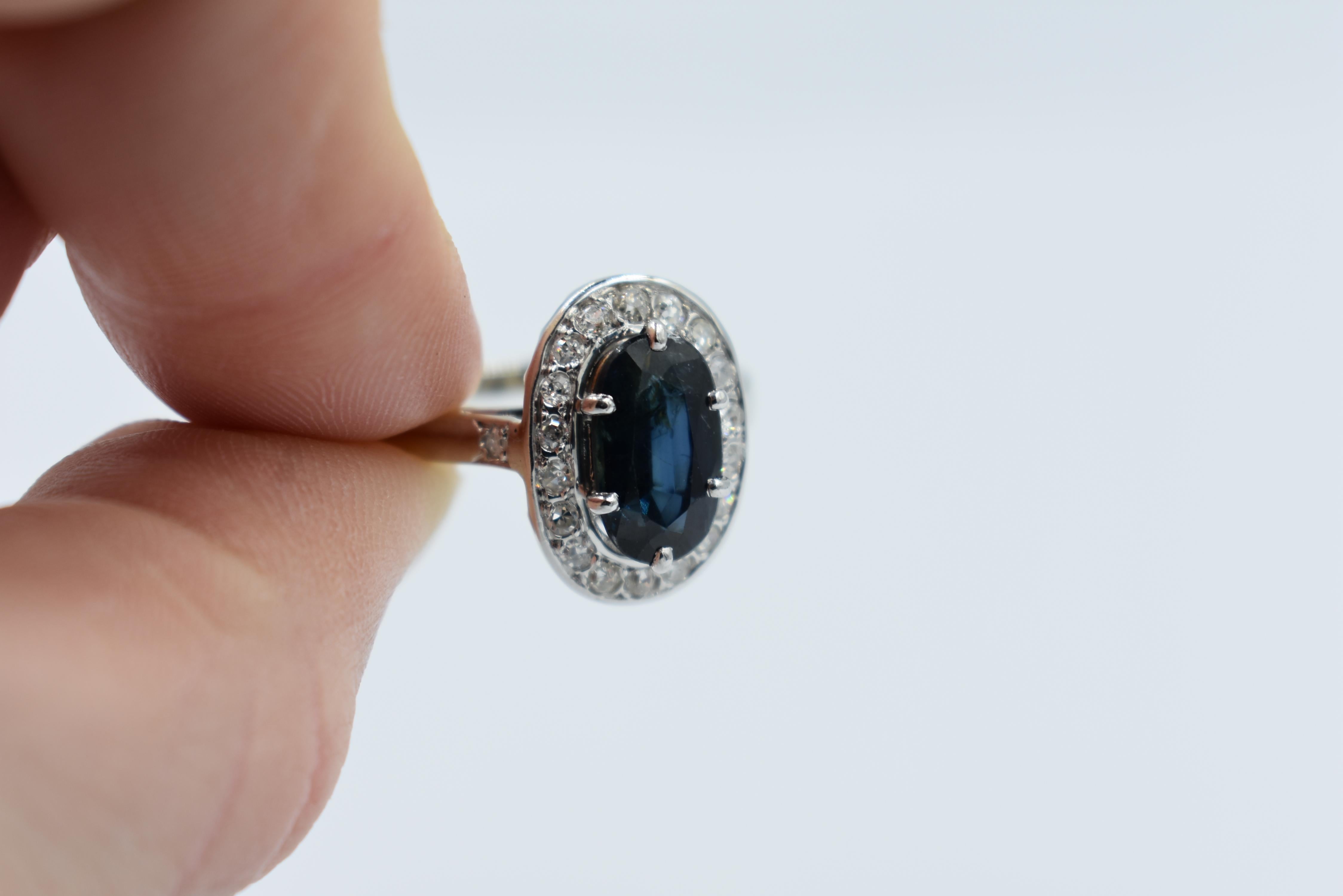 Brilliant Cut art-deco platinium sapphire ring 2cts and diamonds
