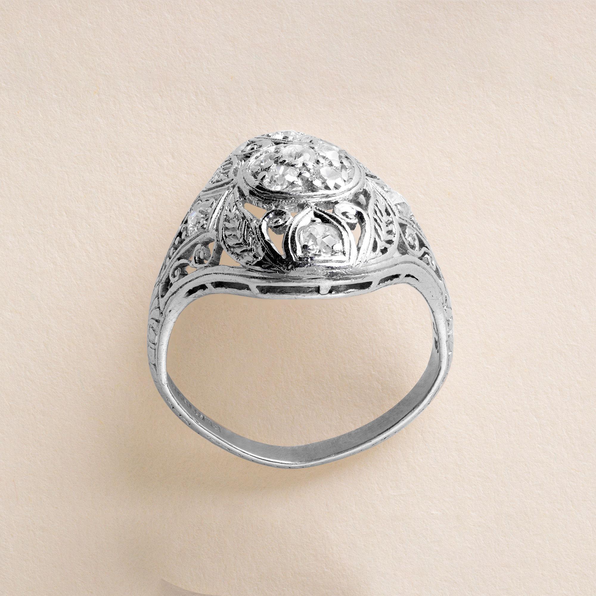 Art Deco Platin 0,30 Karat Diamant Filigraner Ring (Art déco) im Angebot