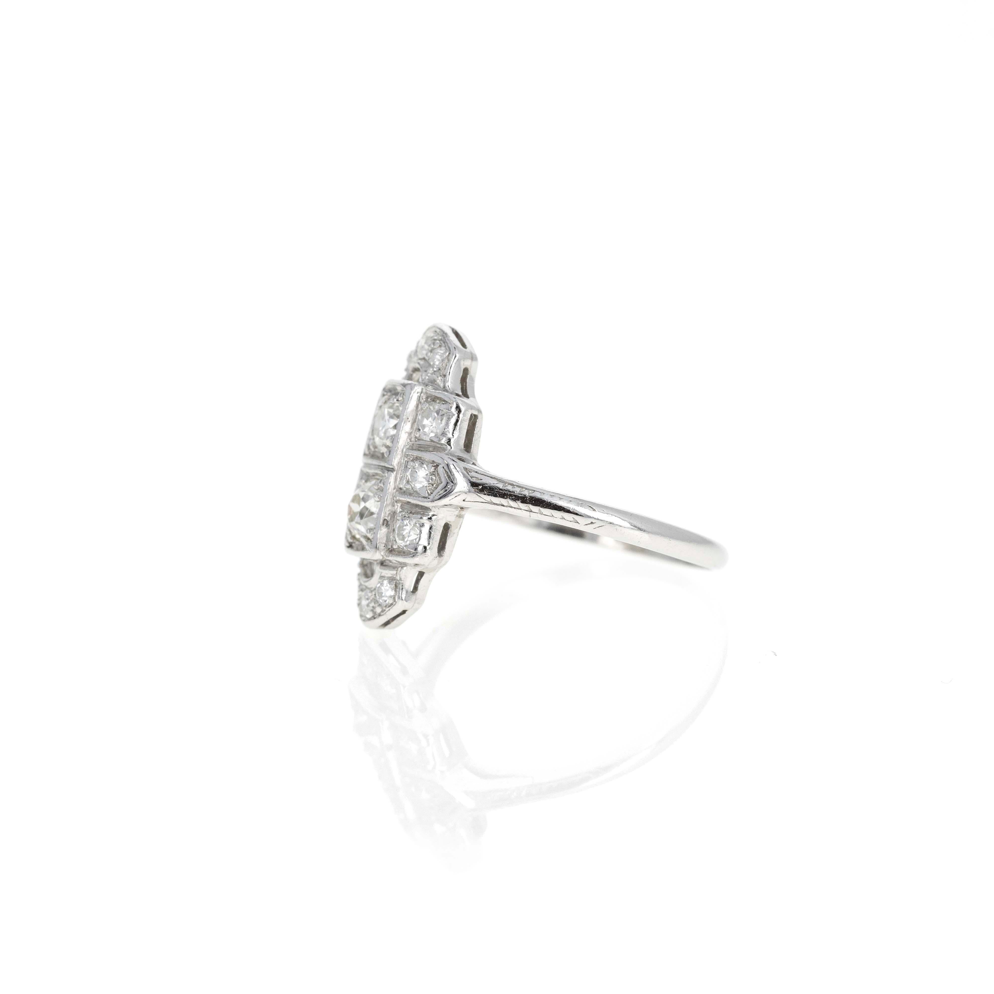 Bague bouclier Art déco en platine avec diamant européen ancien de 0,50 carat Pour femmes en vente