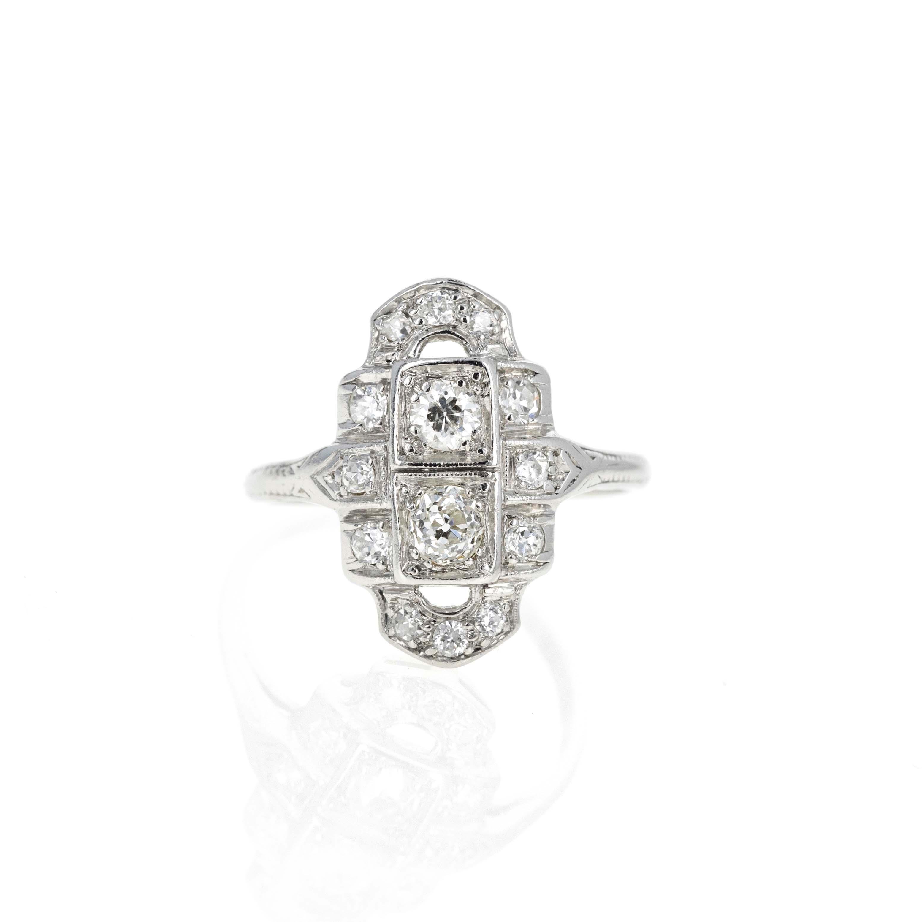 Bague bouclier Art déco en platine avec diamant européen ancien de 0,50 carat en vente 1