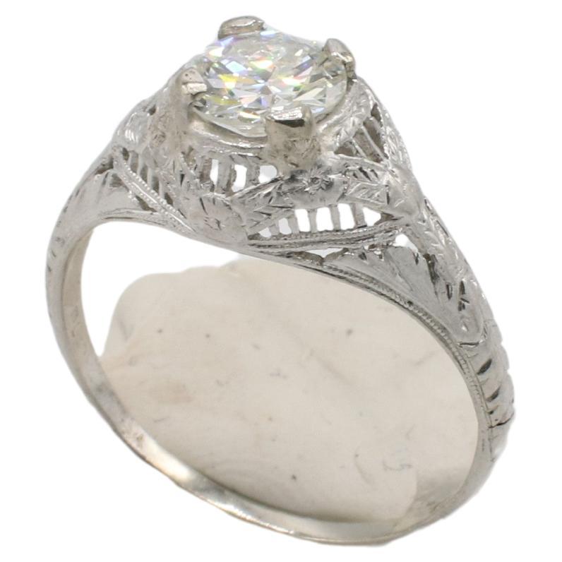 Bague de fiançailles Art déco en platine avec diamant naturel de taille européenne ancienne de 0.88 carat Excellent état - En vente à  Baltimore, MD
